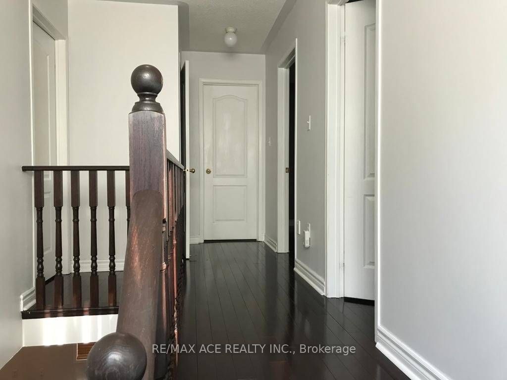 MLS #W12484143 image #9