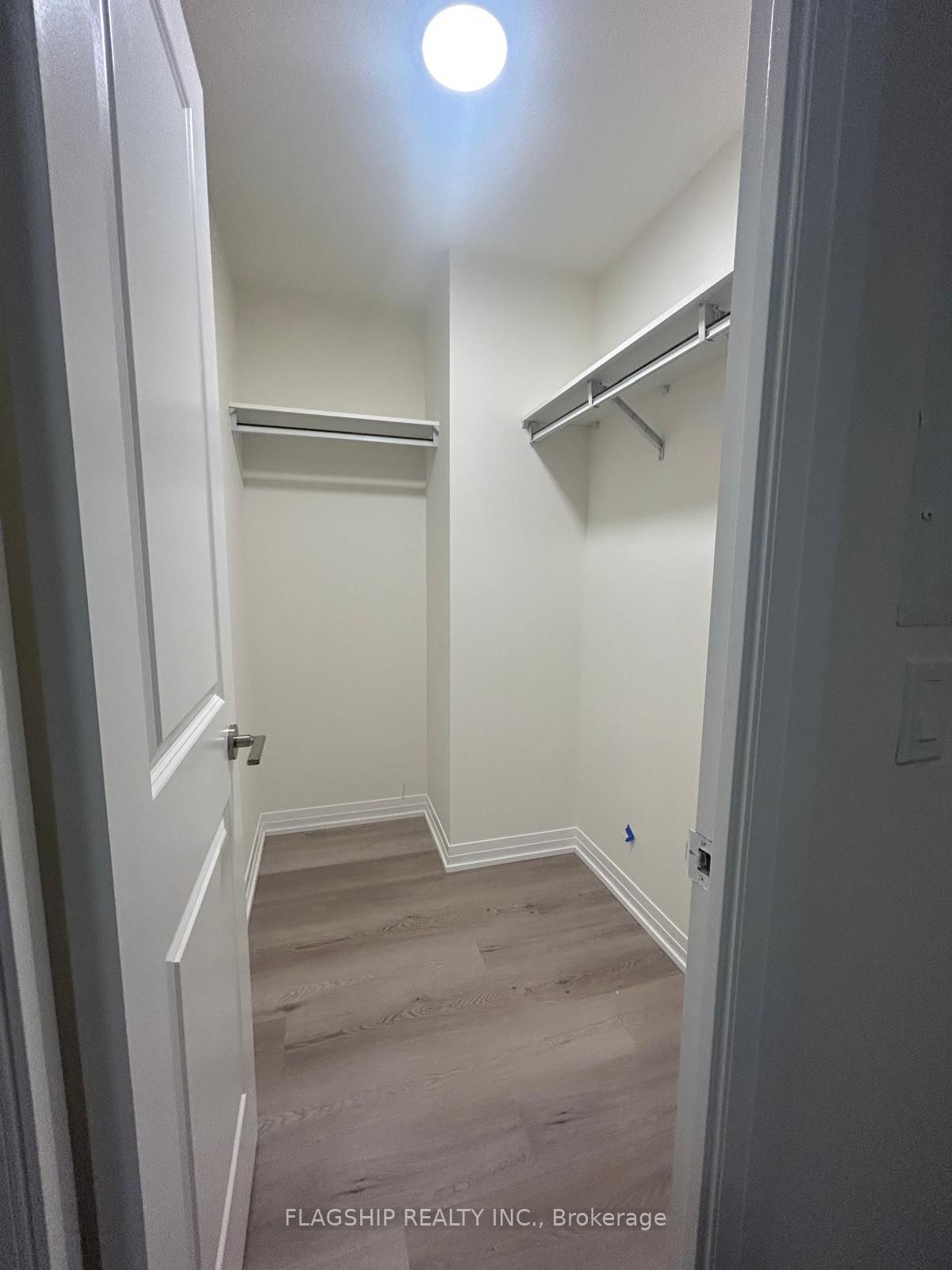 MLS #W12484197 image #8