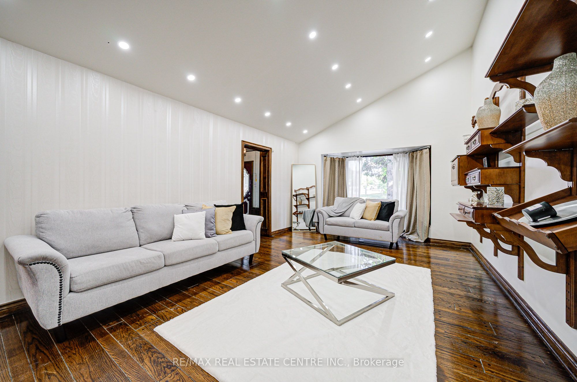 MLS #W12484748 image #11