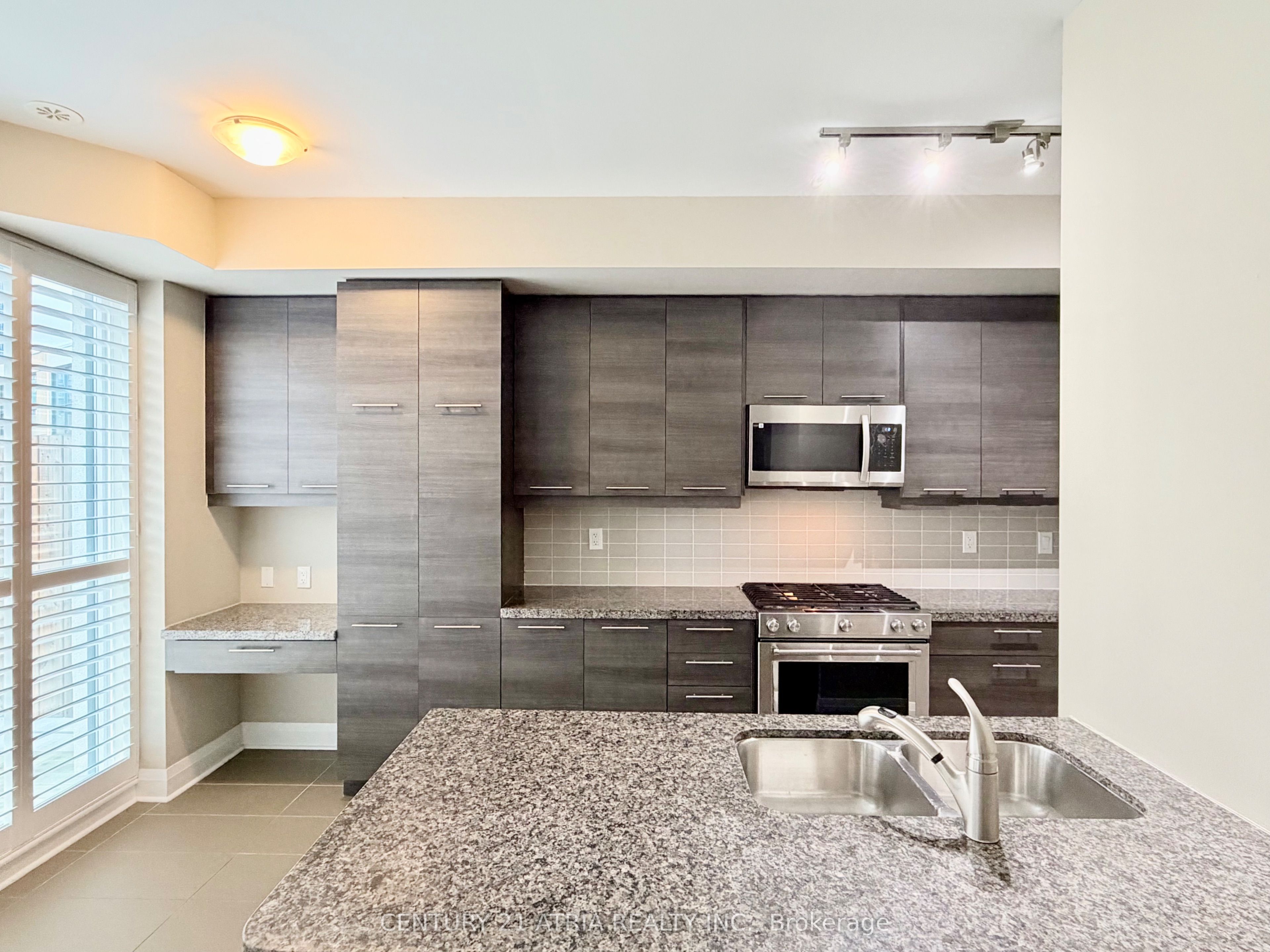 MLS #W12484900 image #5