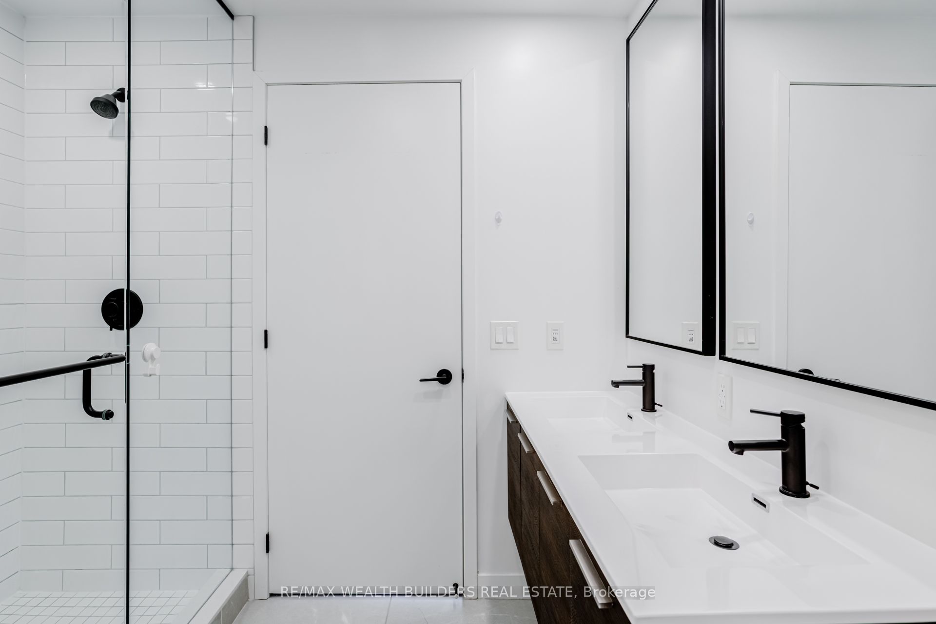 MLS #W12485598 image #19