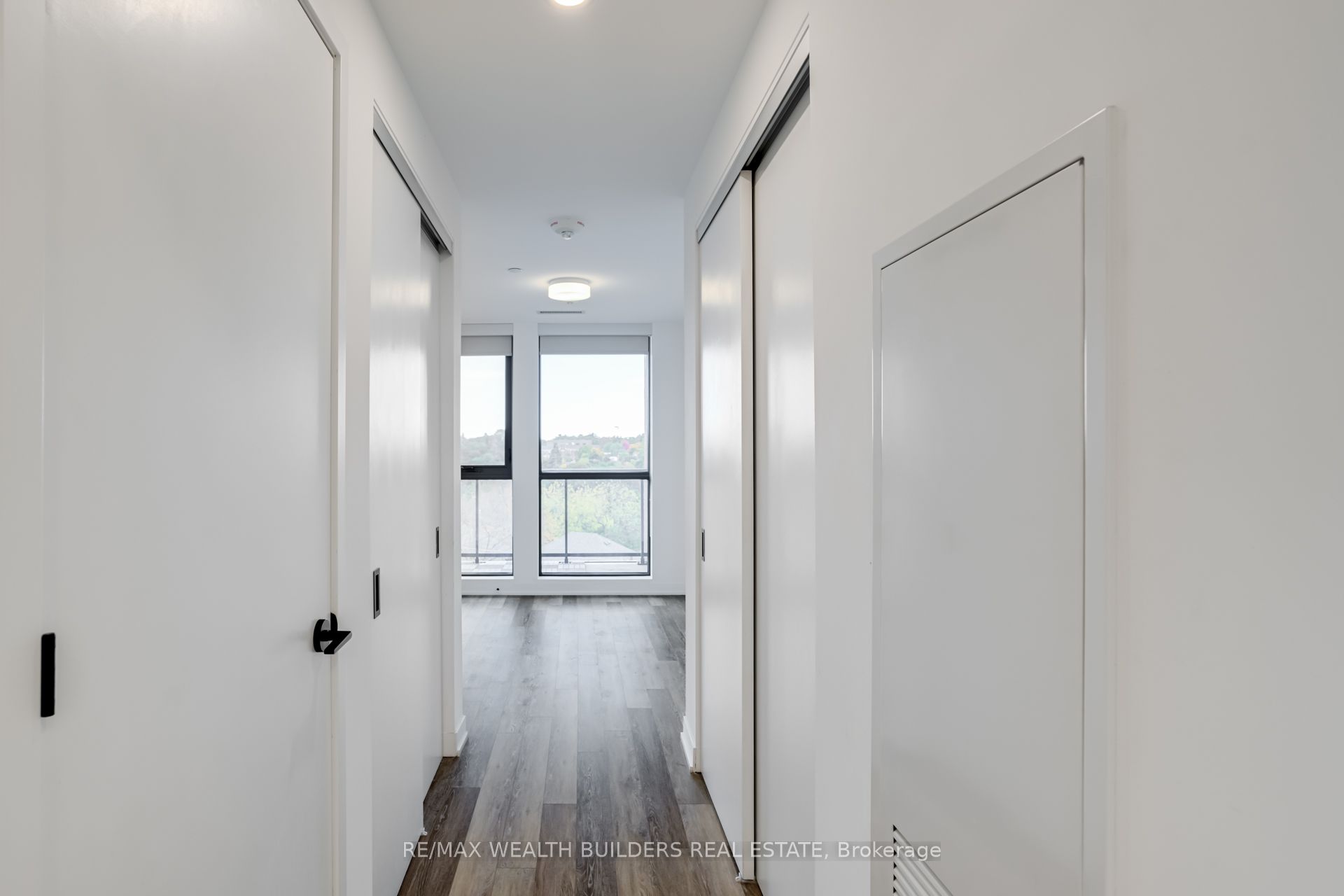 MLS #W12485598 image #20