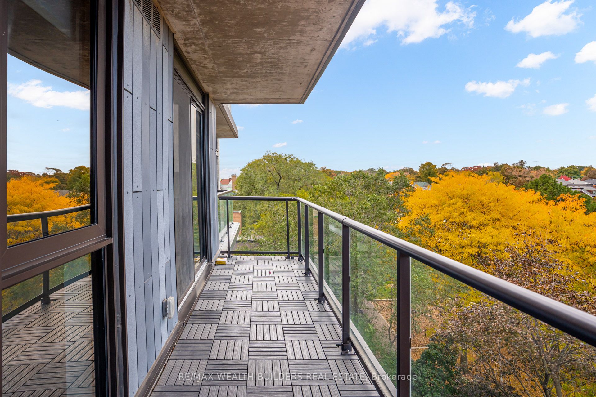 MLS #W12485598 image #26