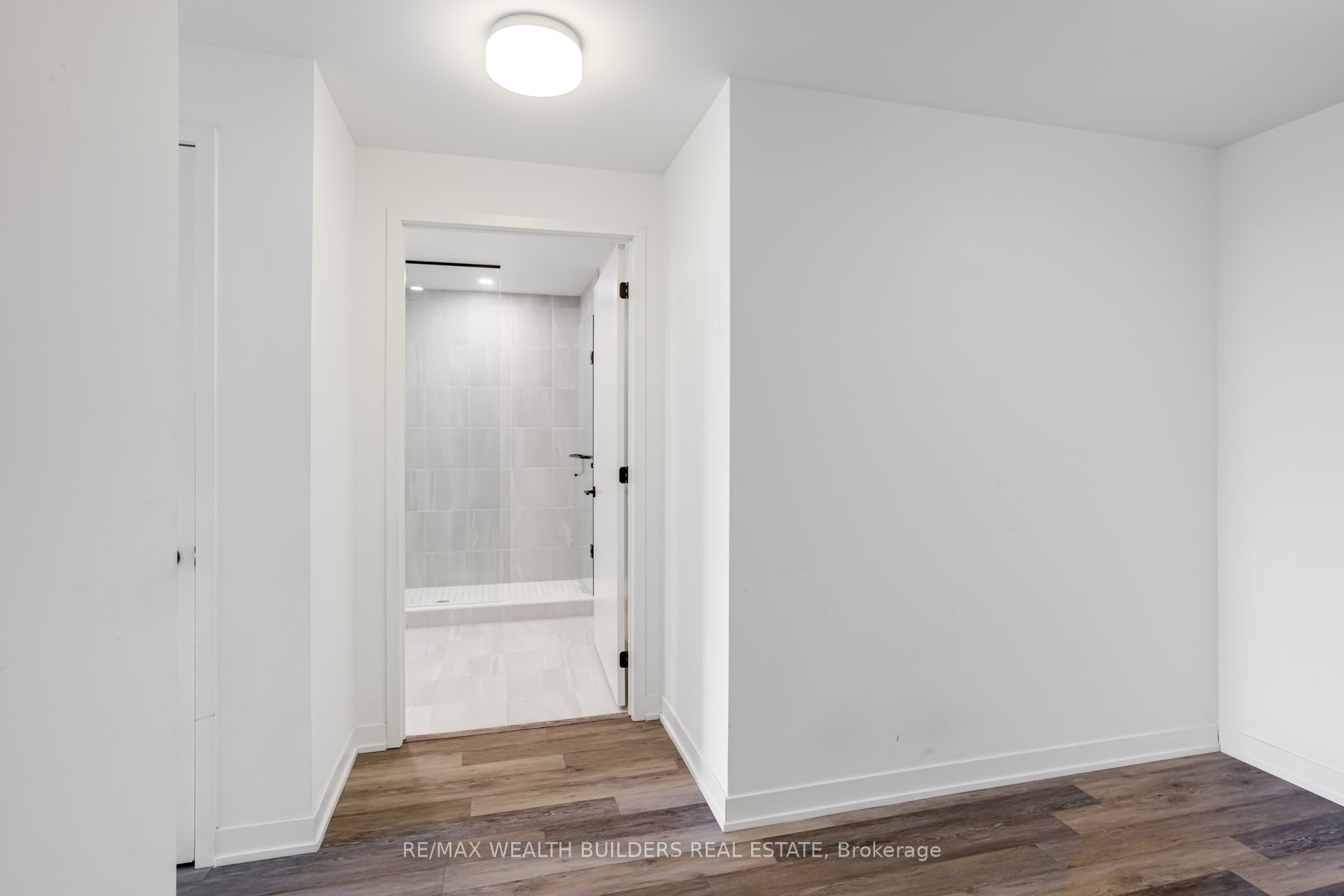 MLS #W12485598 image #4