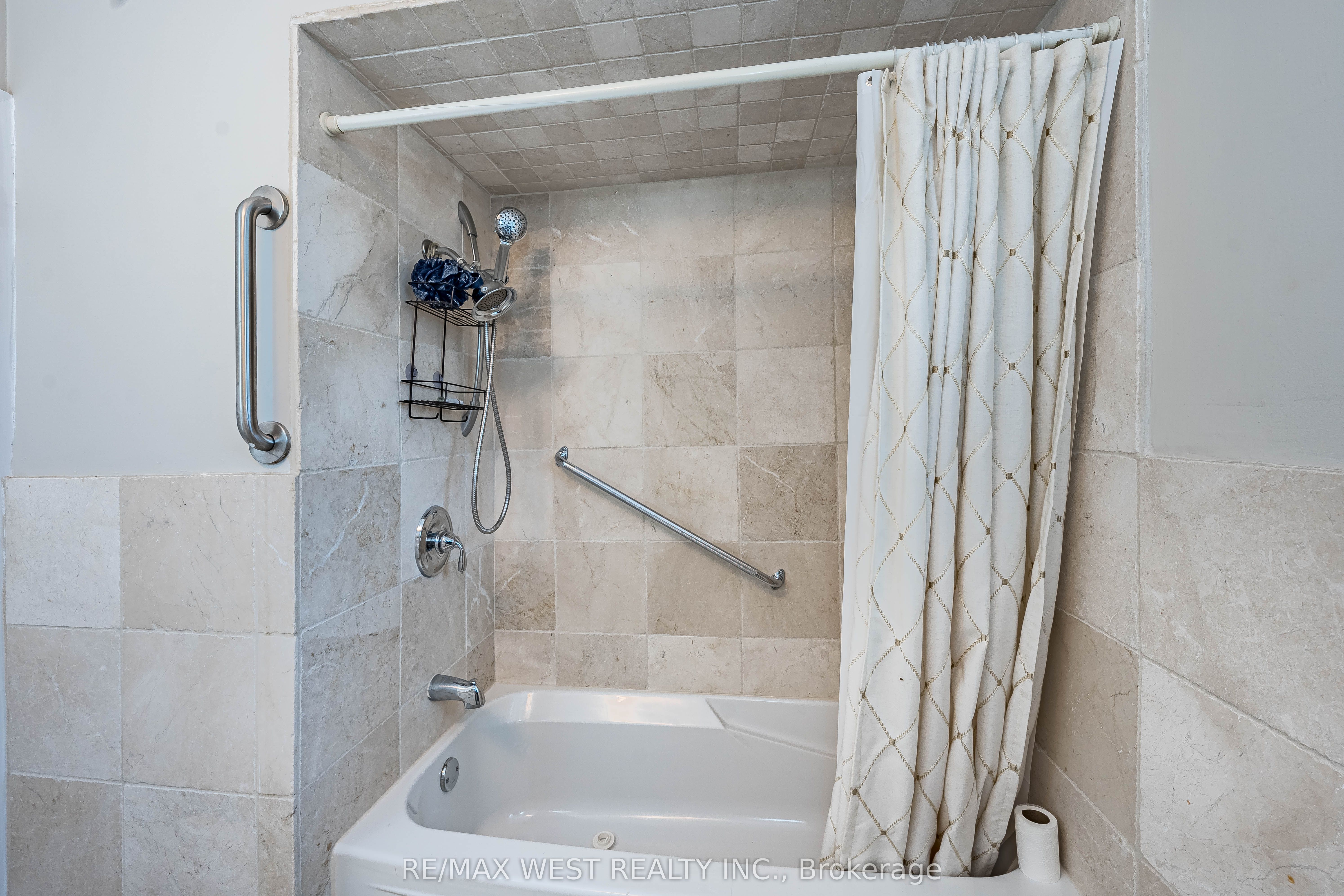 MLS #W12485620 image #12