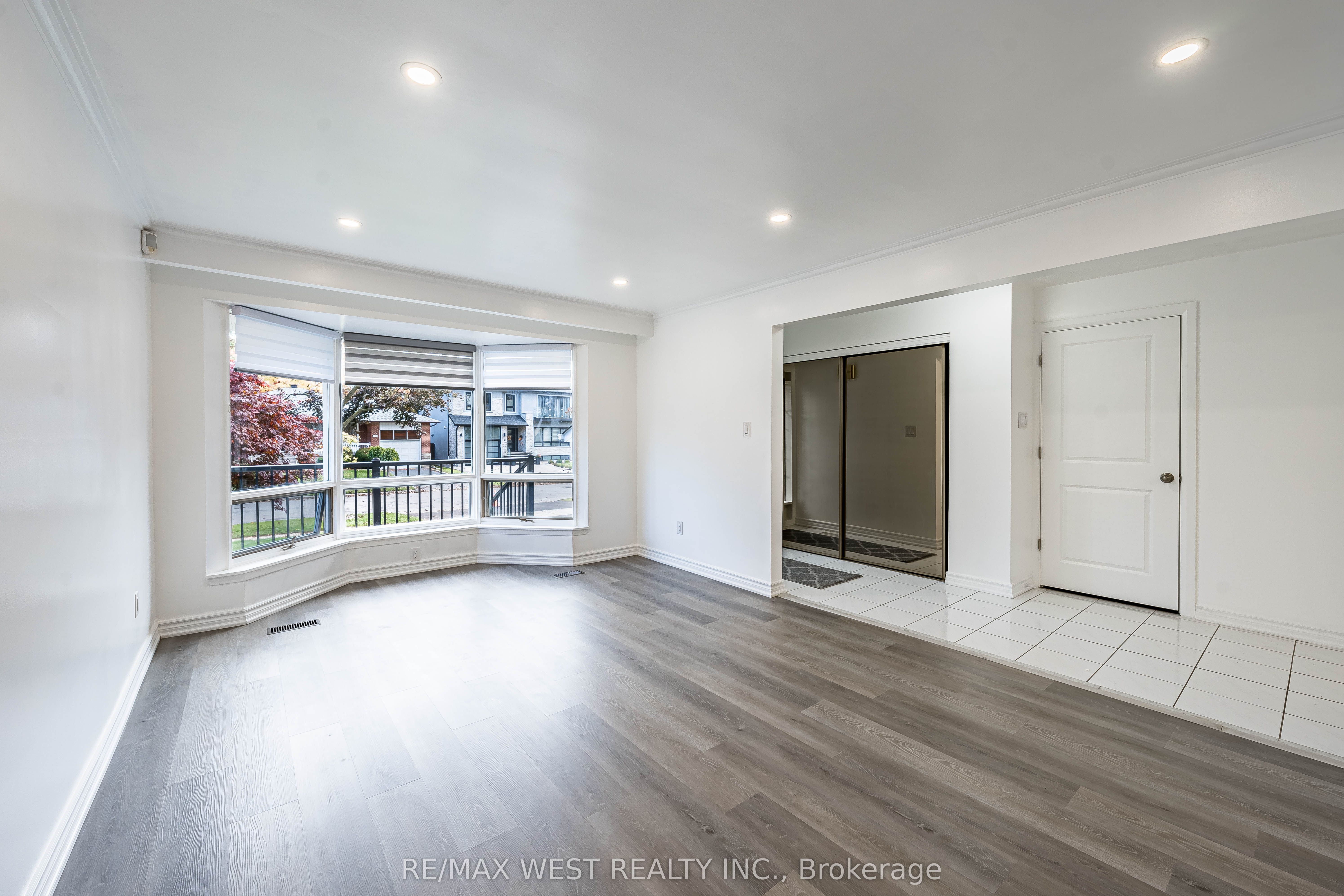 MLS #W12485620 image #6