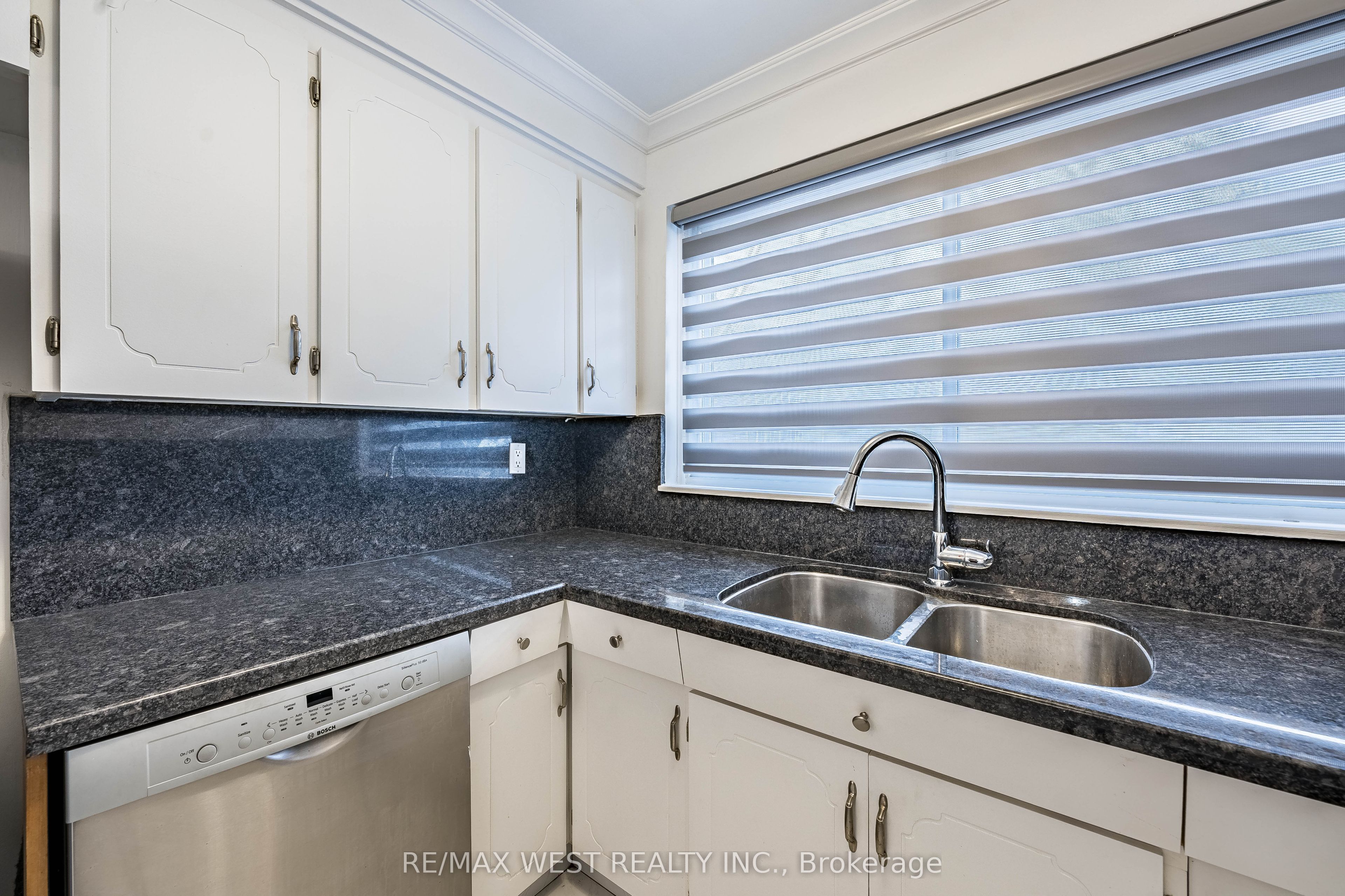 MLS #W12485620 image #9