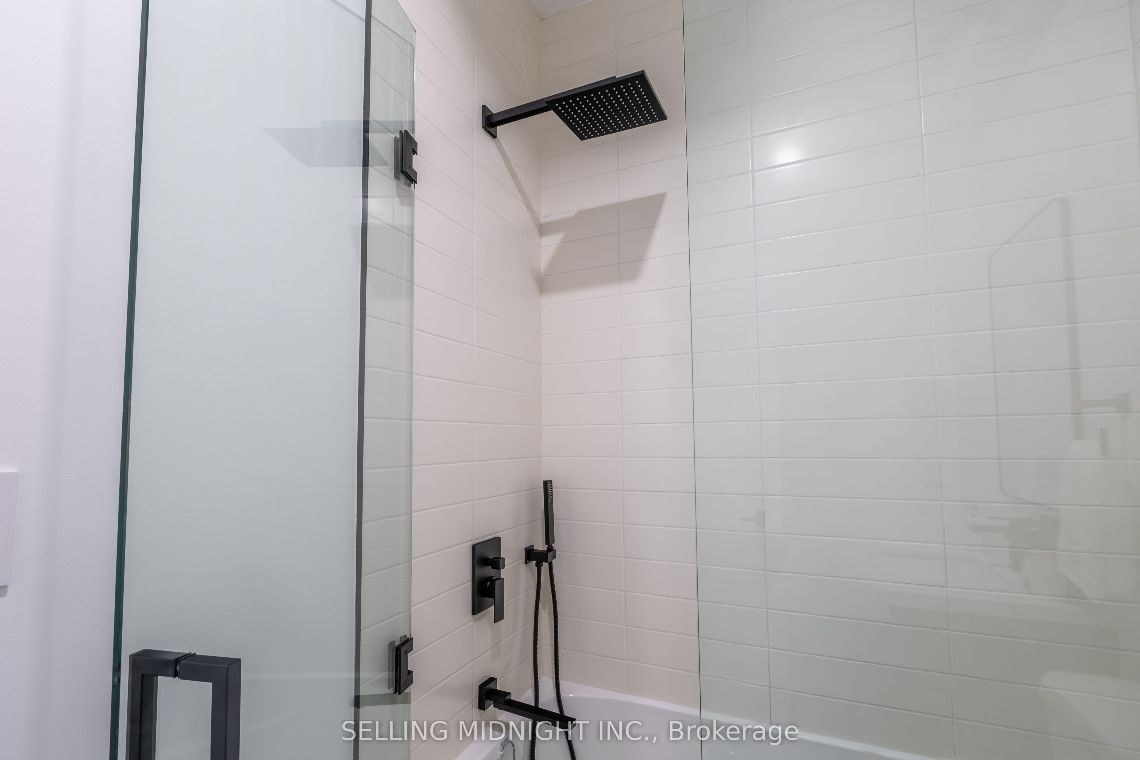 MLS #W12486293 image #15