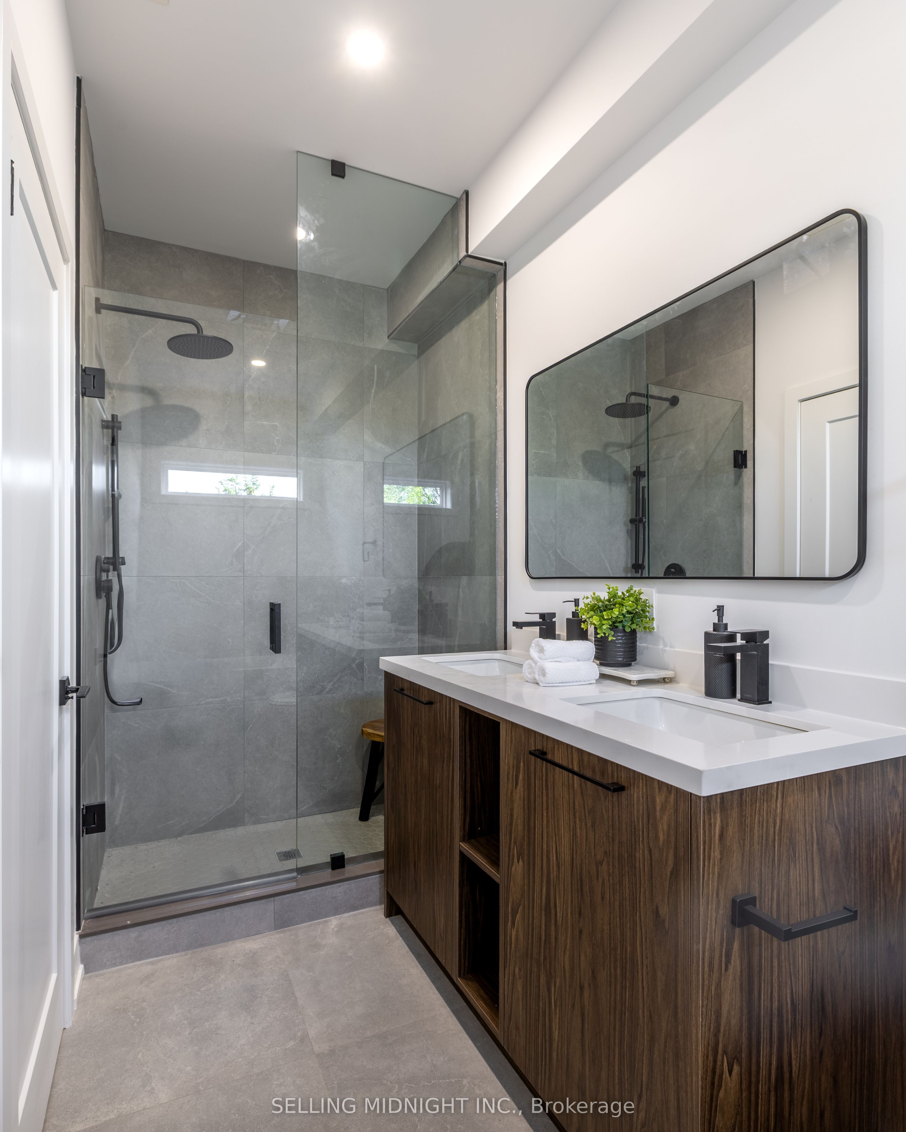 MLS #W12486293 image #6