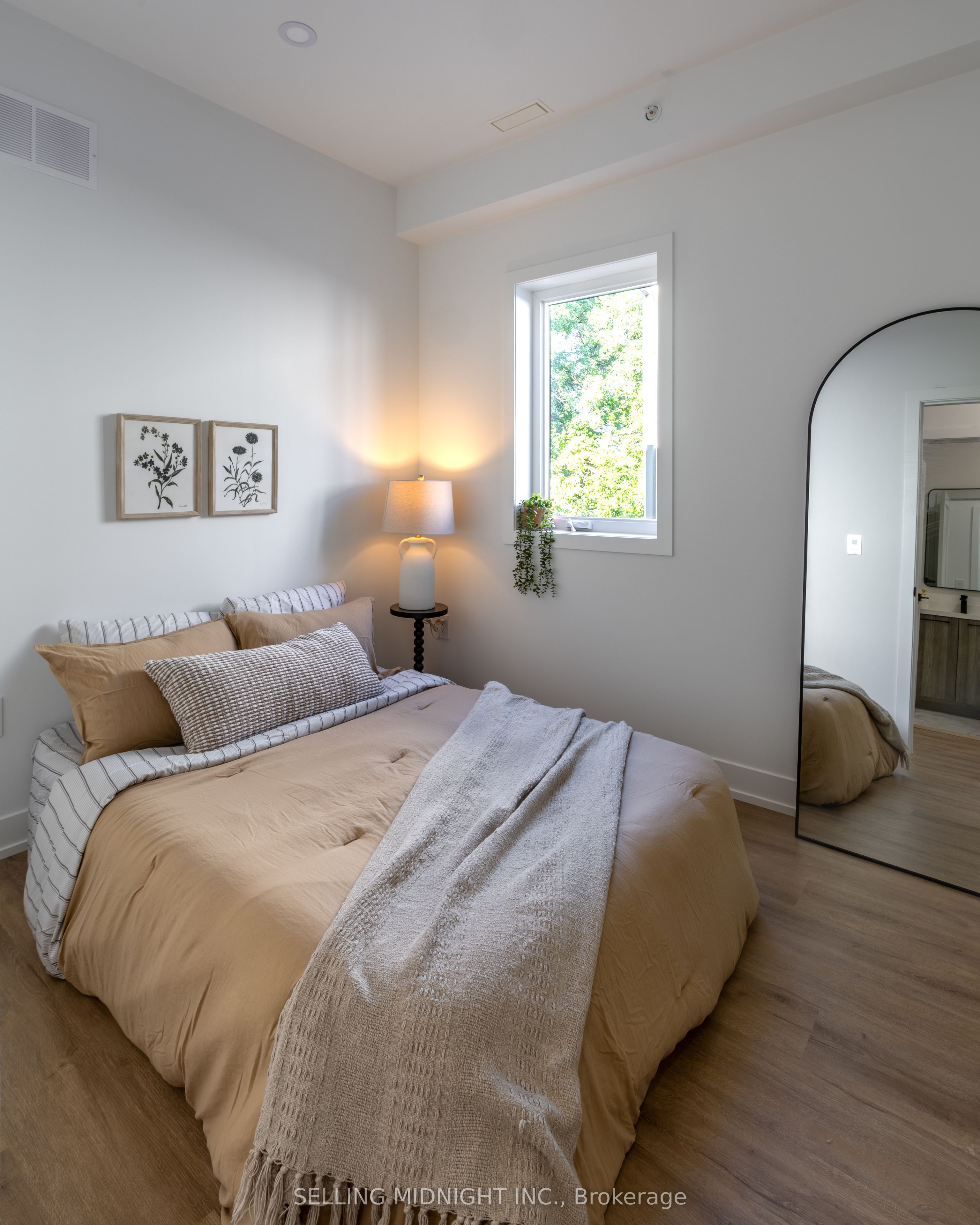 MLS #W12486300 image #14