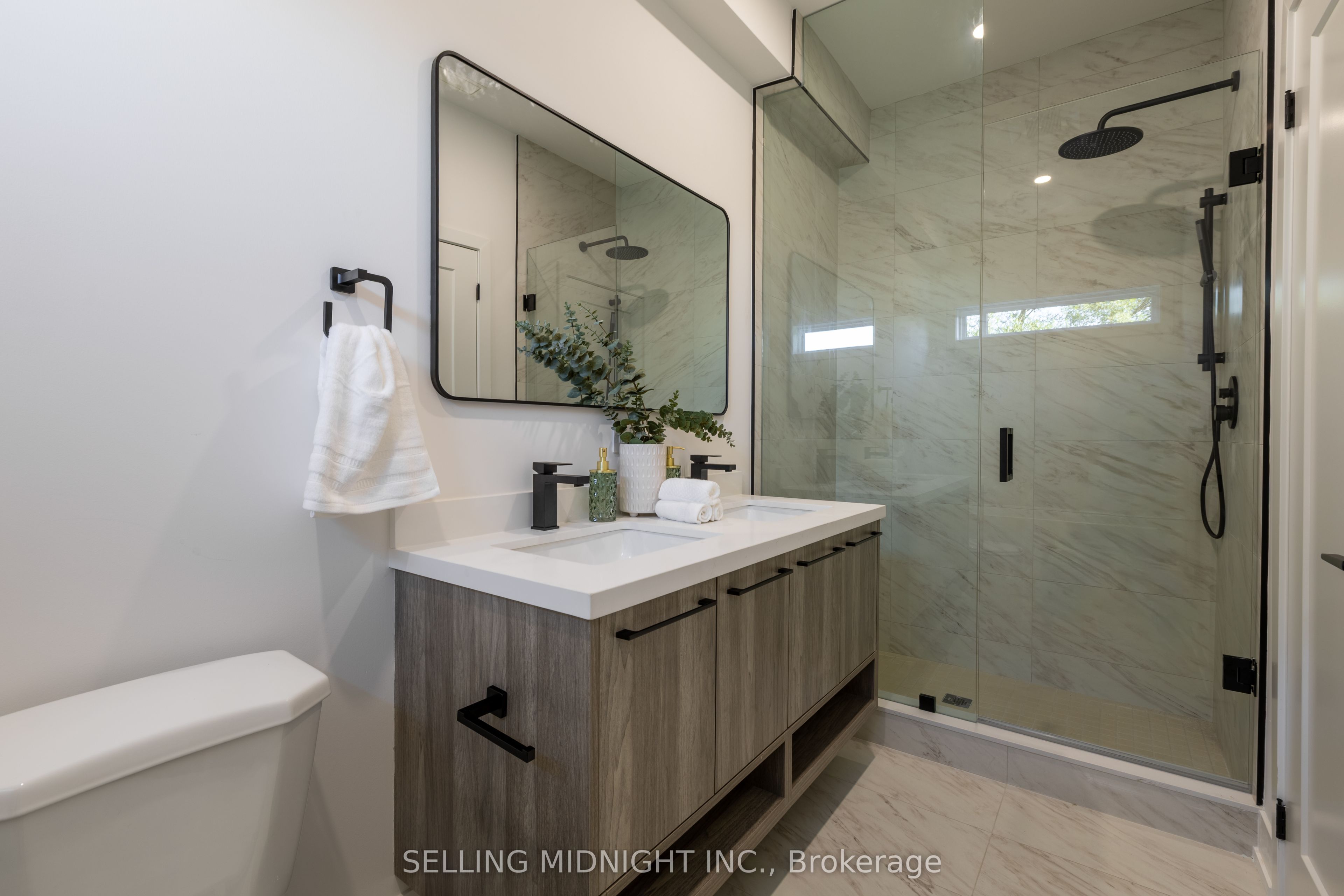 MLS #W12486300 image #8