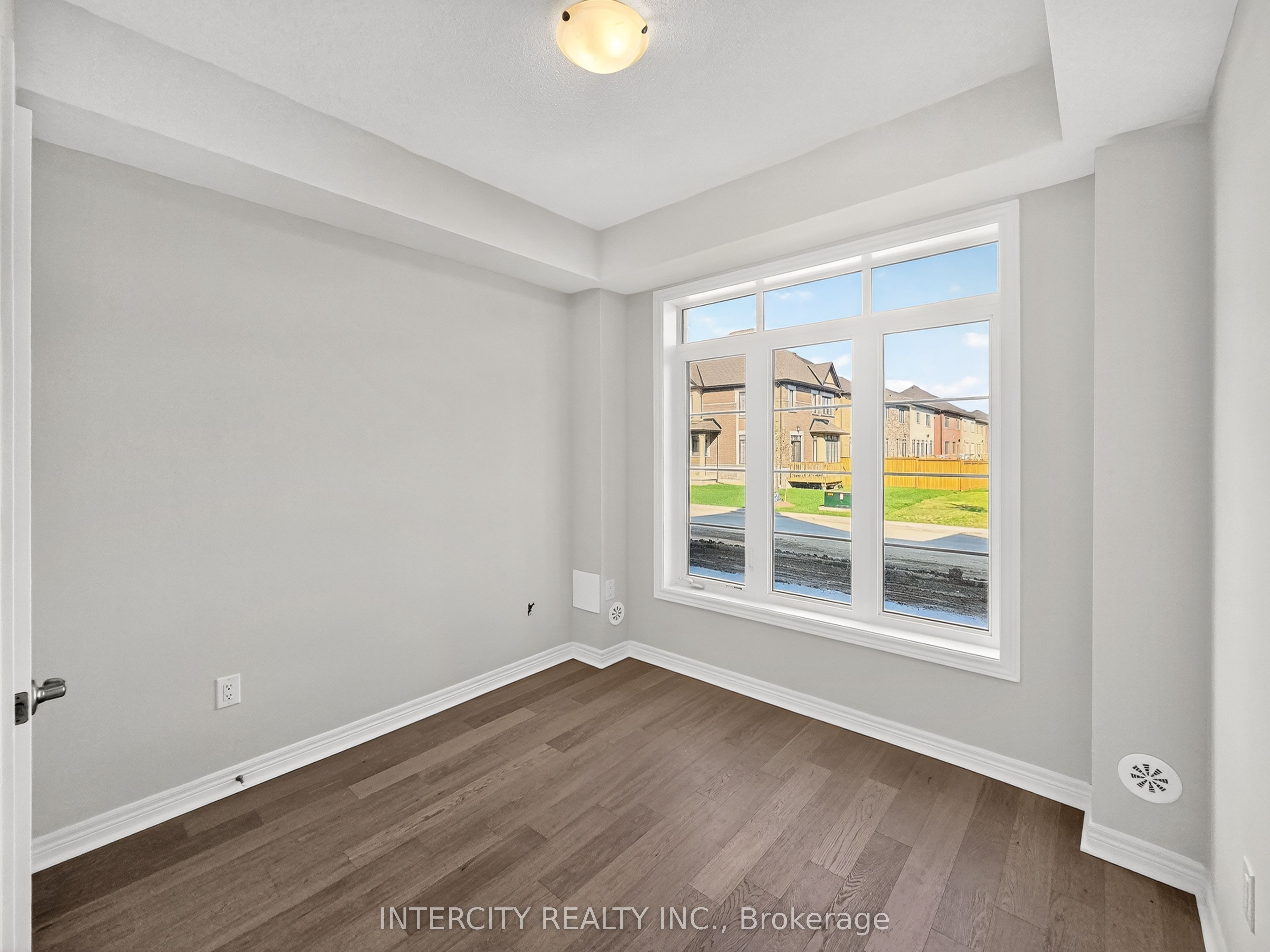 MLS #W12486790 image #5