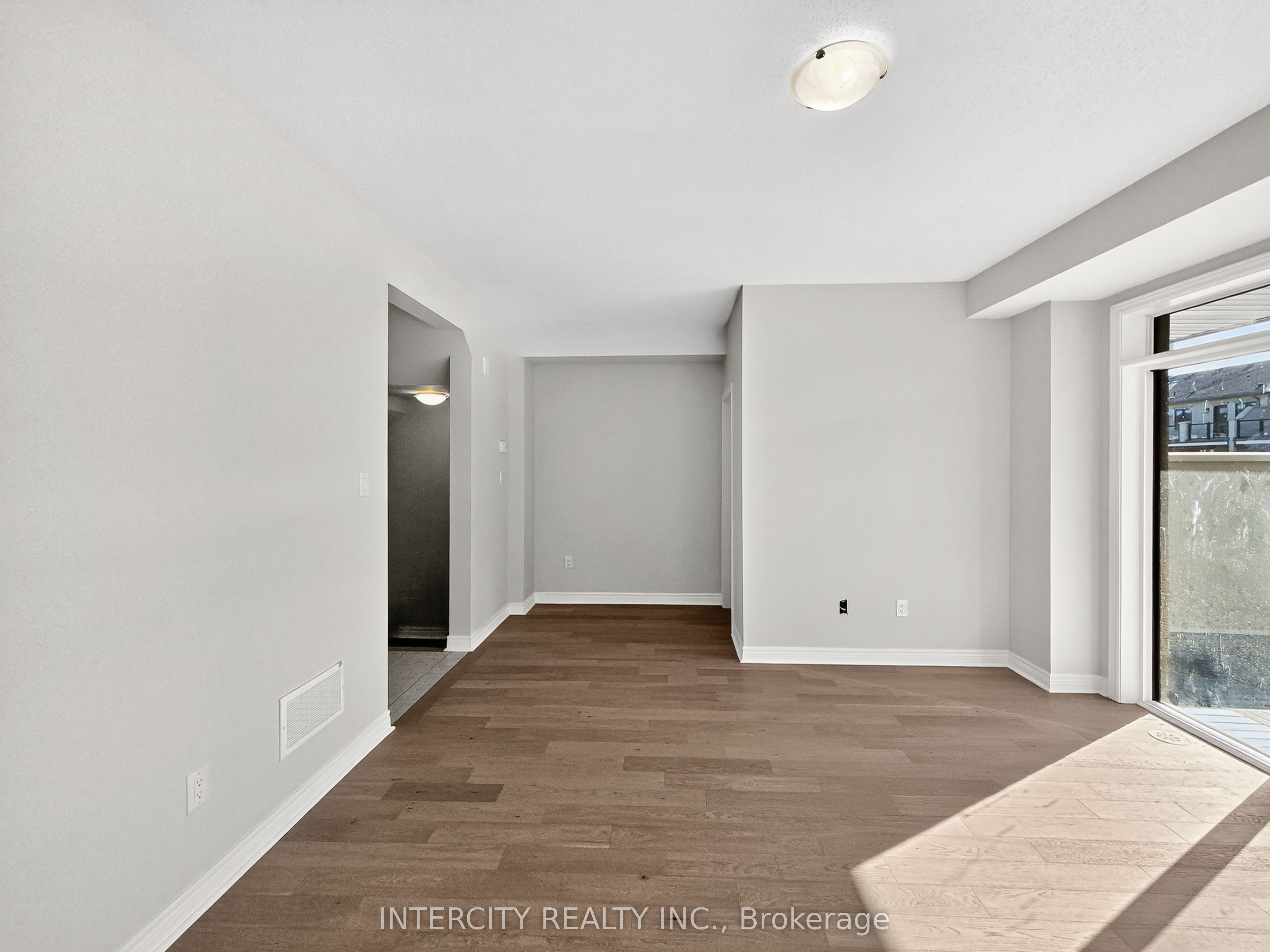 MLS #W12486790 image #9