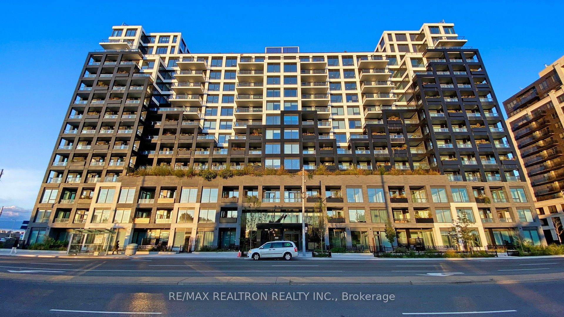 MLS #W12487446 image #1