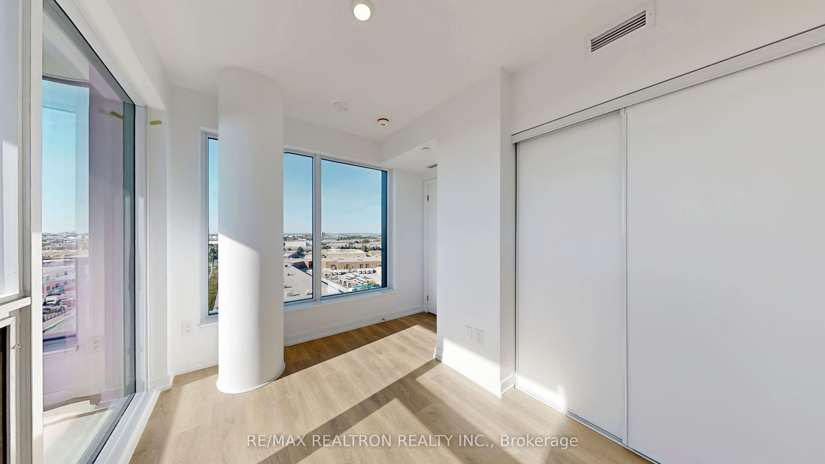 MLS #W12487446 image #24