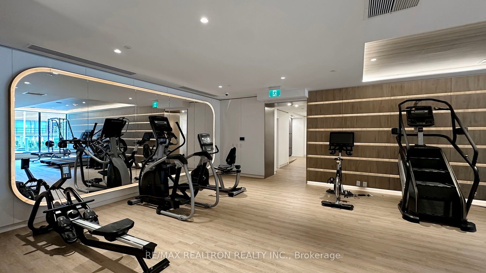 MLS #W12487446 image #35