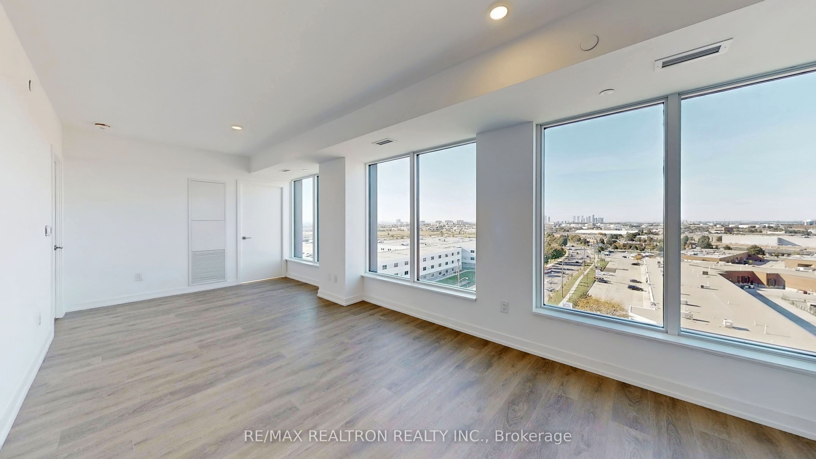 MLS #W12487446 image #9