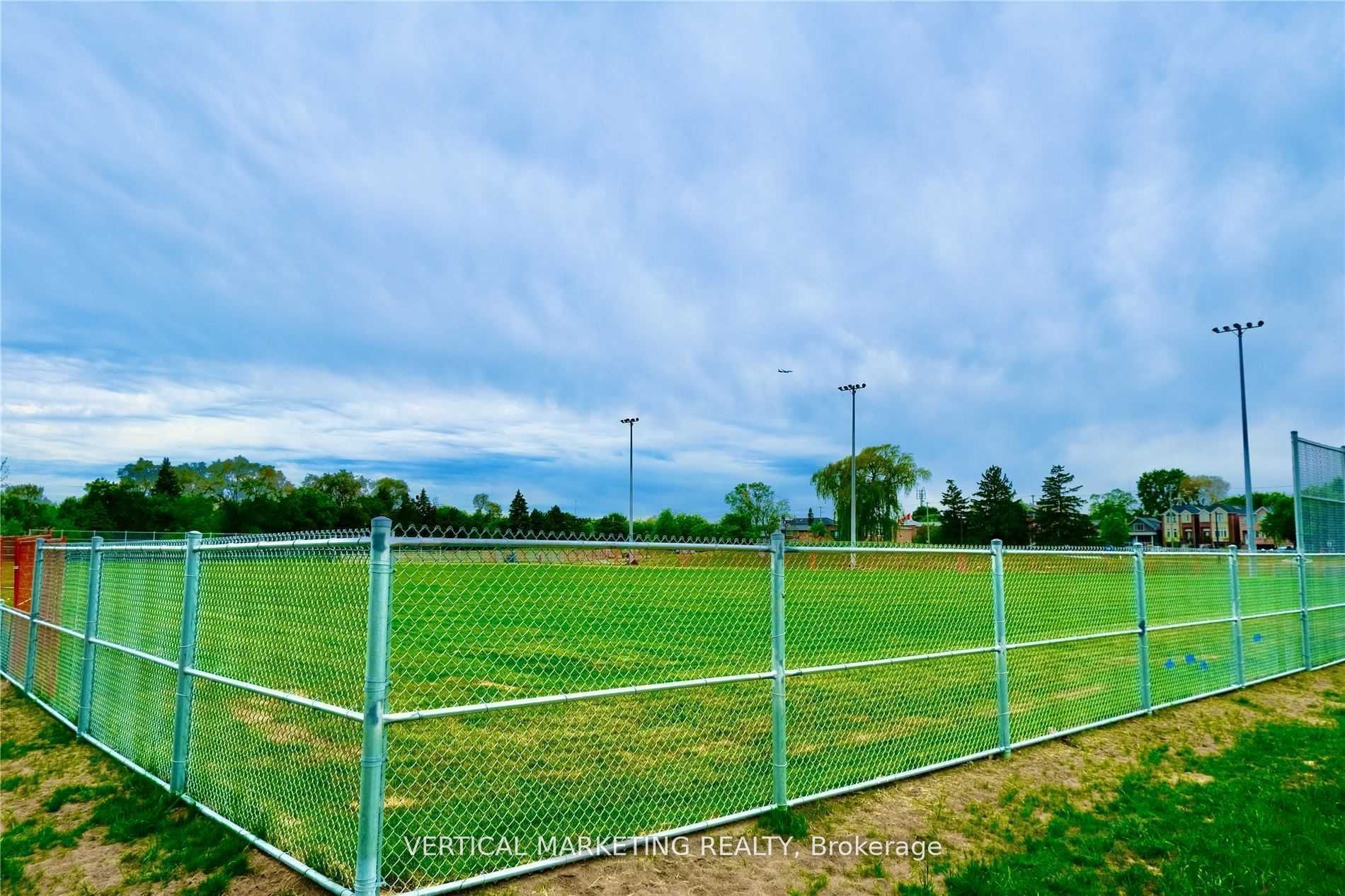 MLS #W12487518 image #18