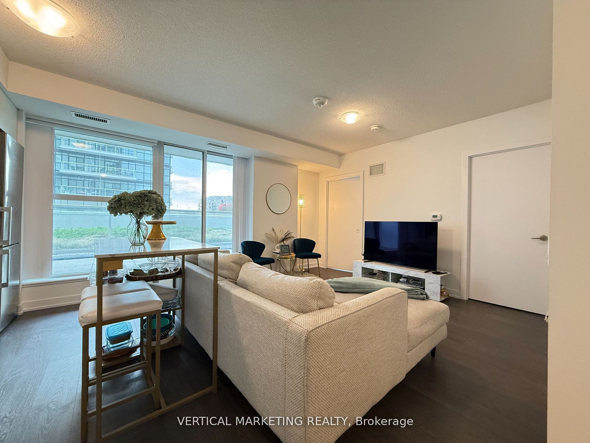 MLS #W12487518 image #5