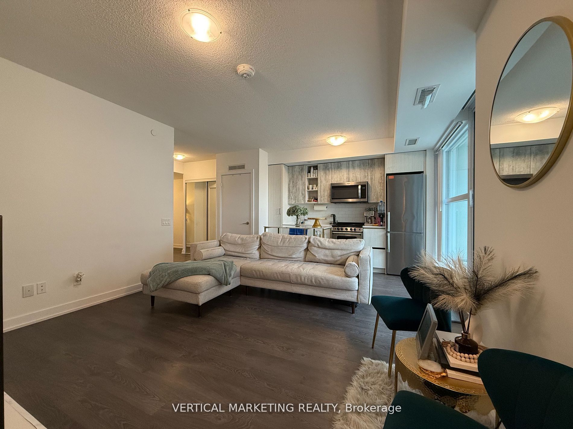 MLS #W12487518 image #9