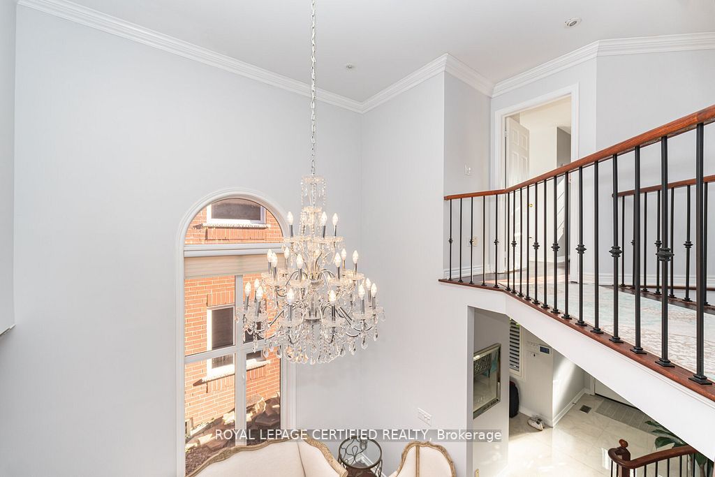 MLS #W12488746 image #23