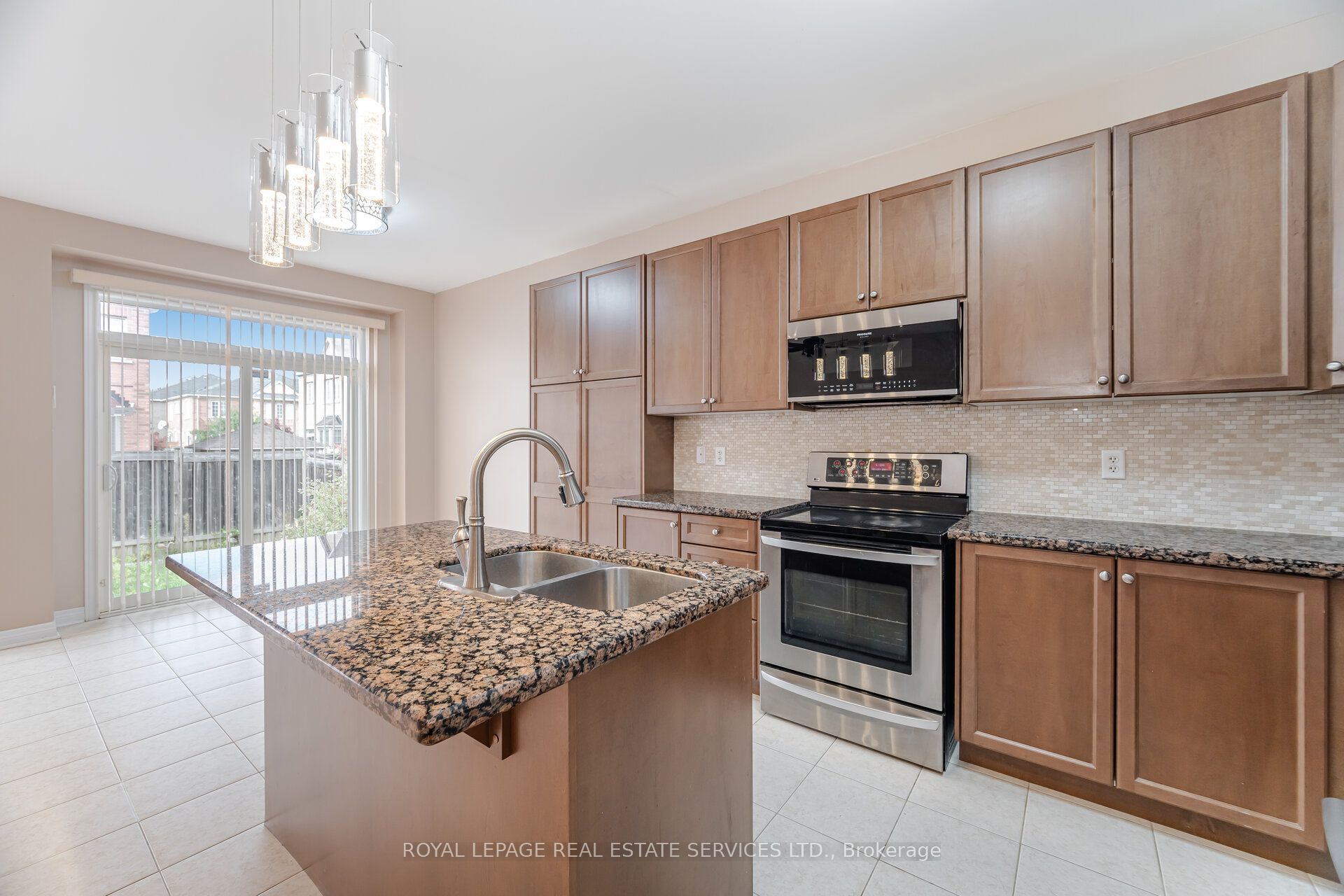 MLS #W12488910 image #14