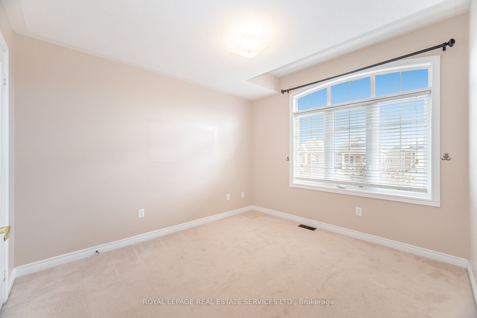 MLS #W12488910 image #27