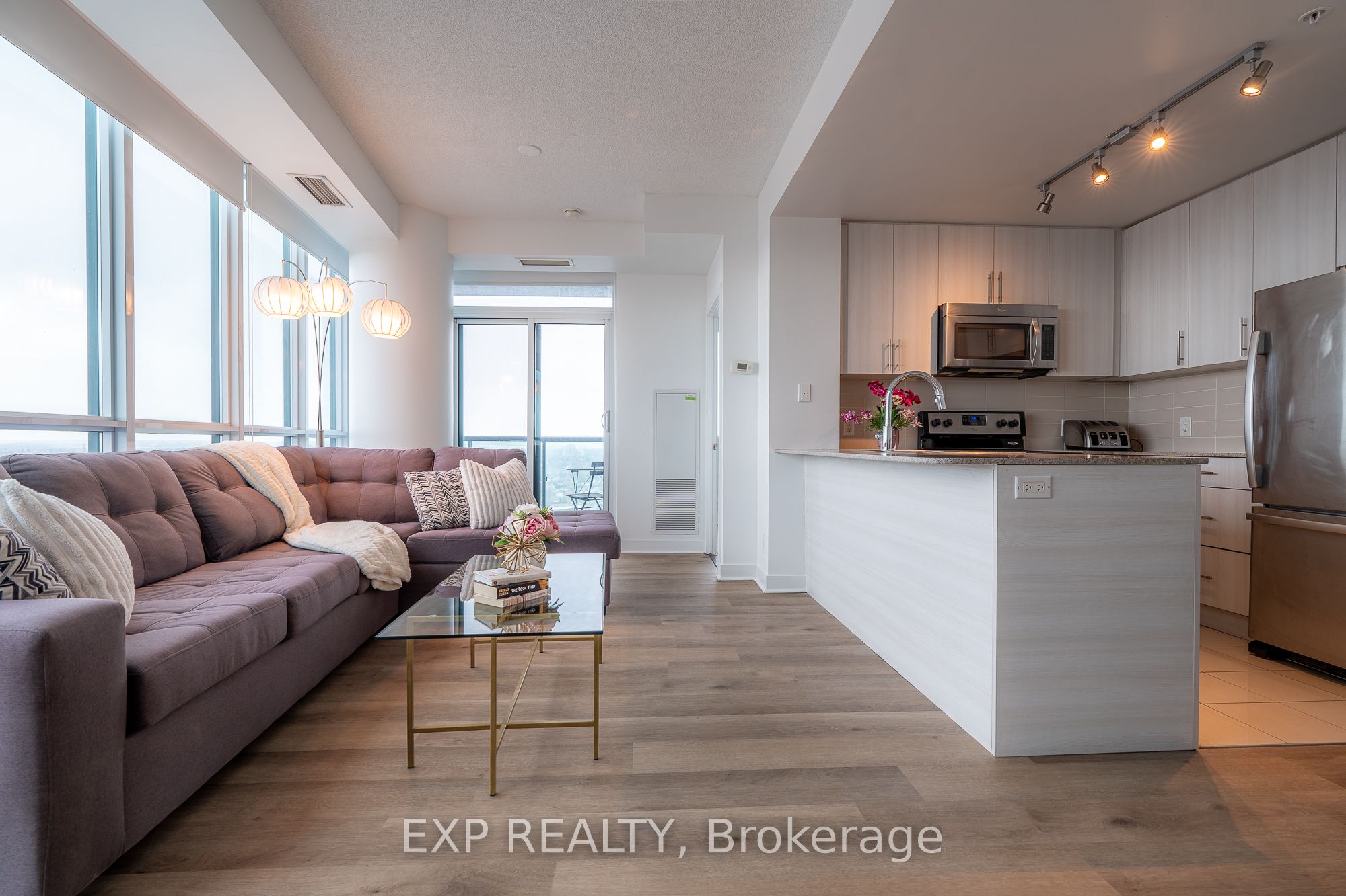 MLS #W12489216 image #2