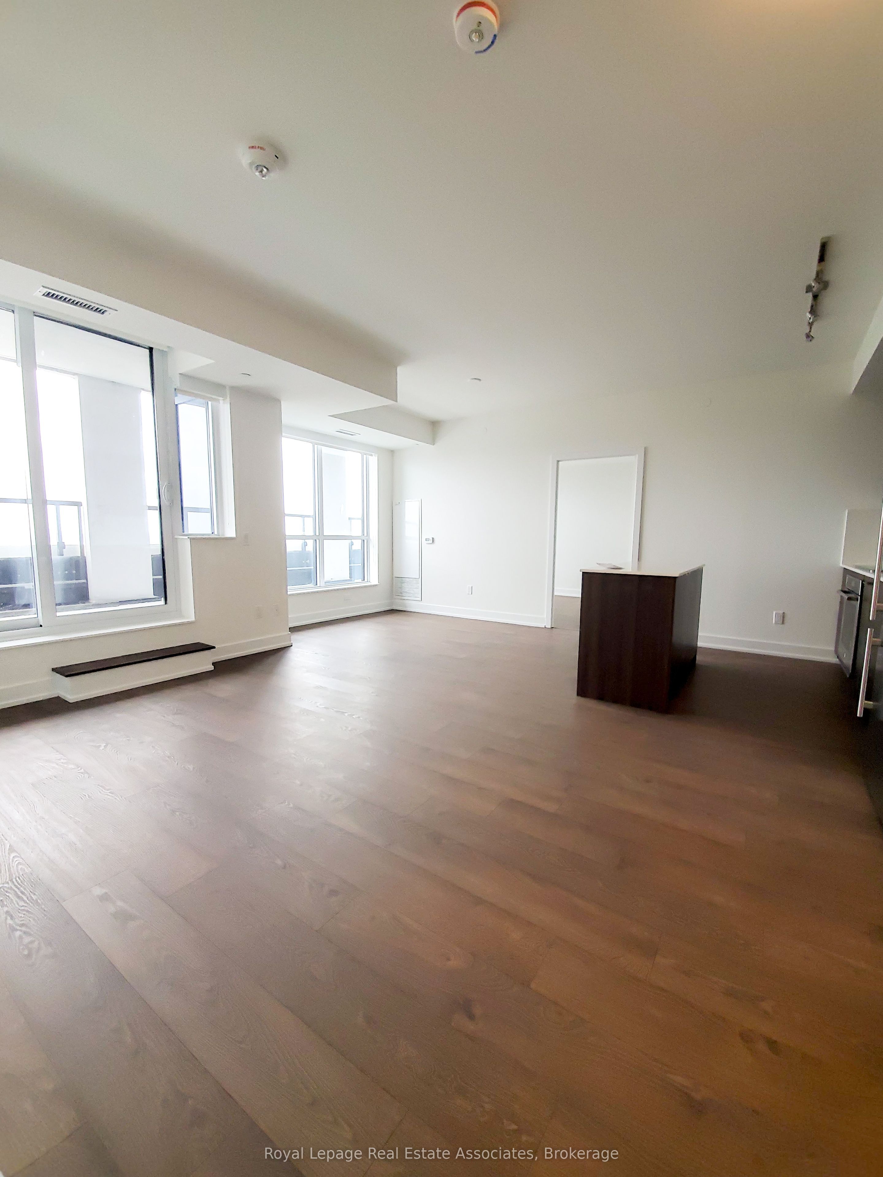 MLS #W12493622 image #1