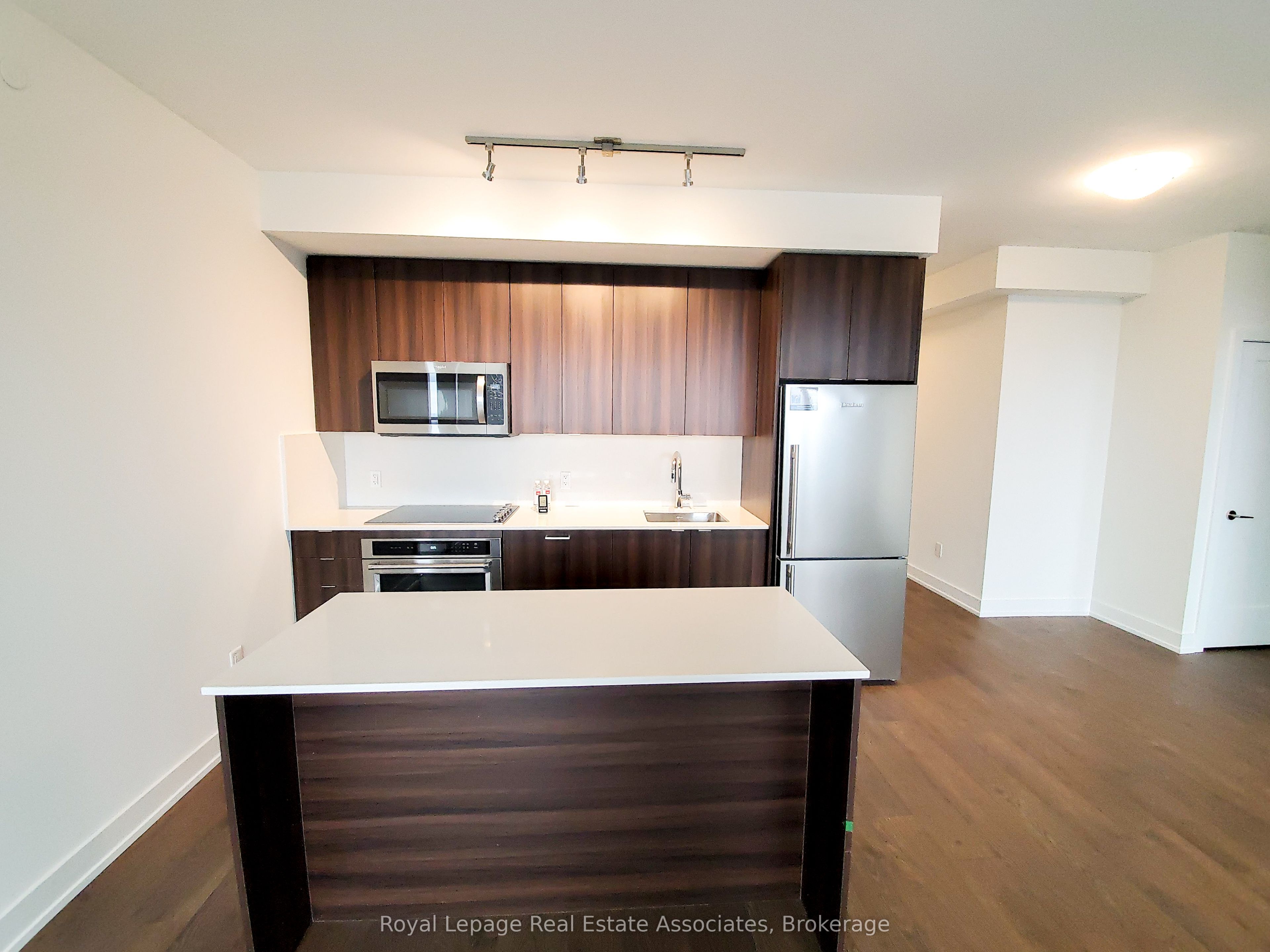 MLS #W12493622 image #2