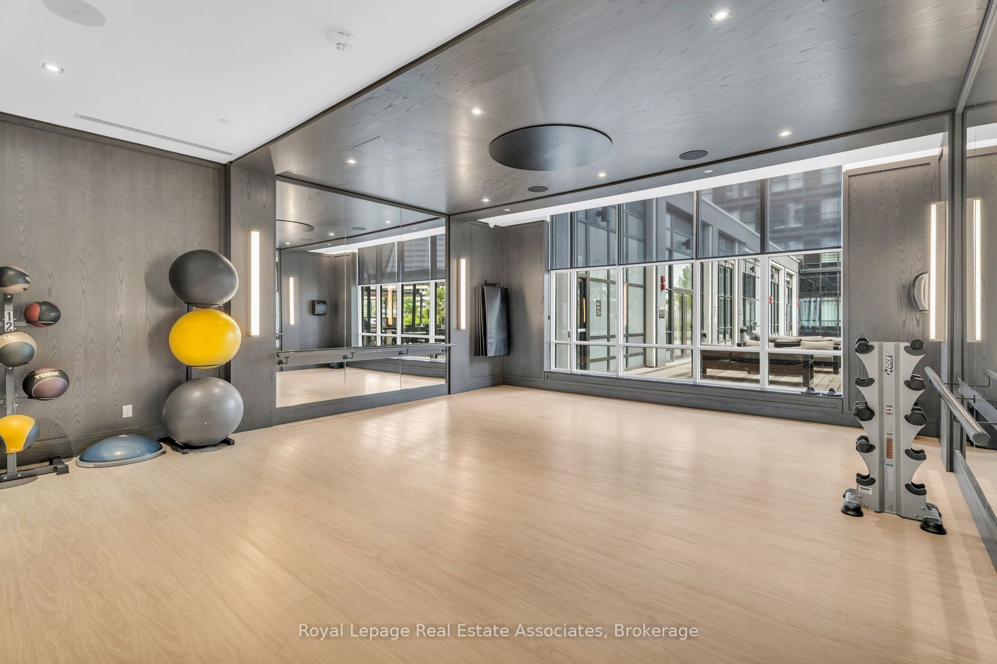 MLS #W12493622 image #28