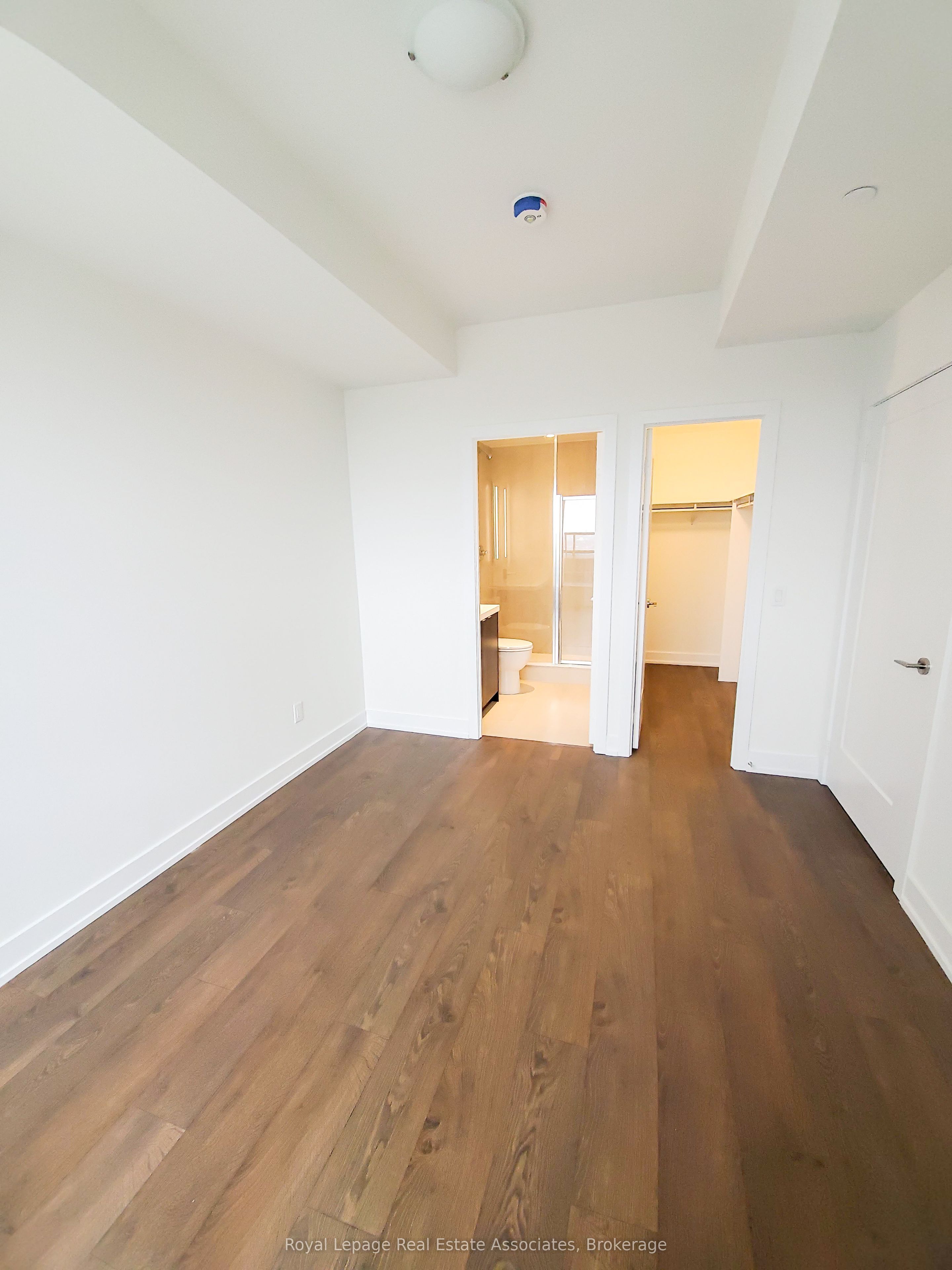 MLS #W12493622 image #3