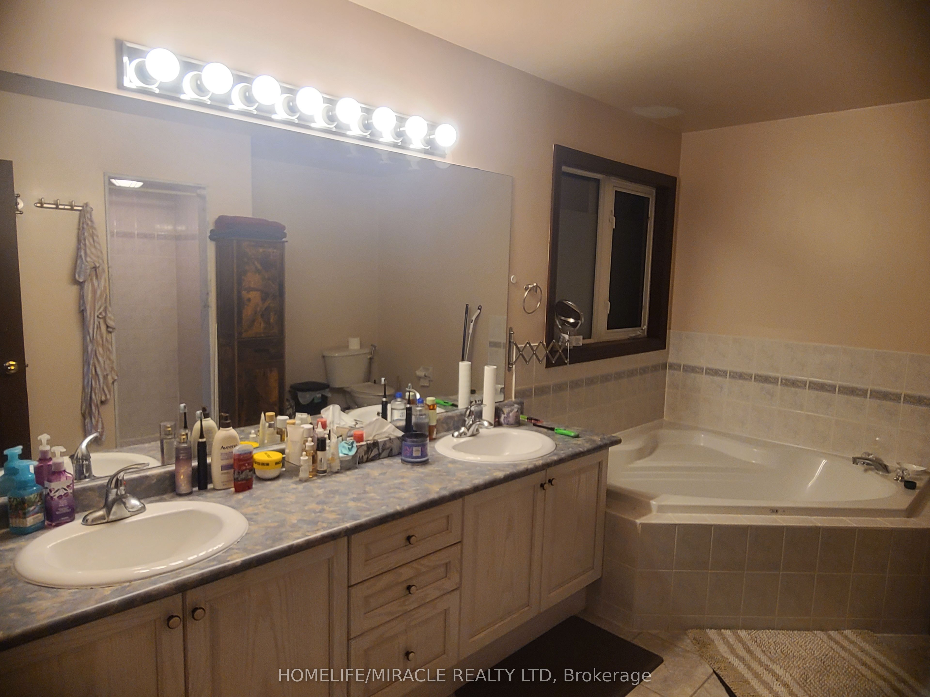 MLS #W12494100 image #8