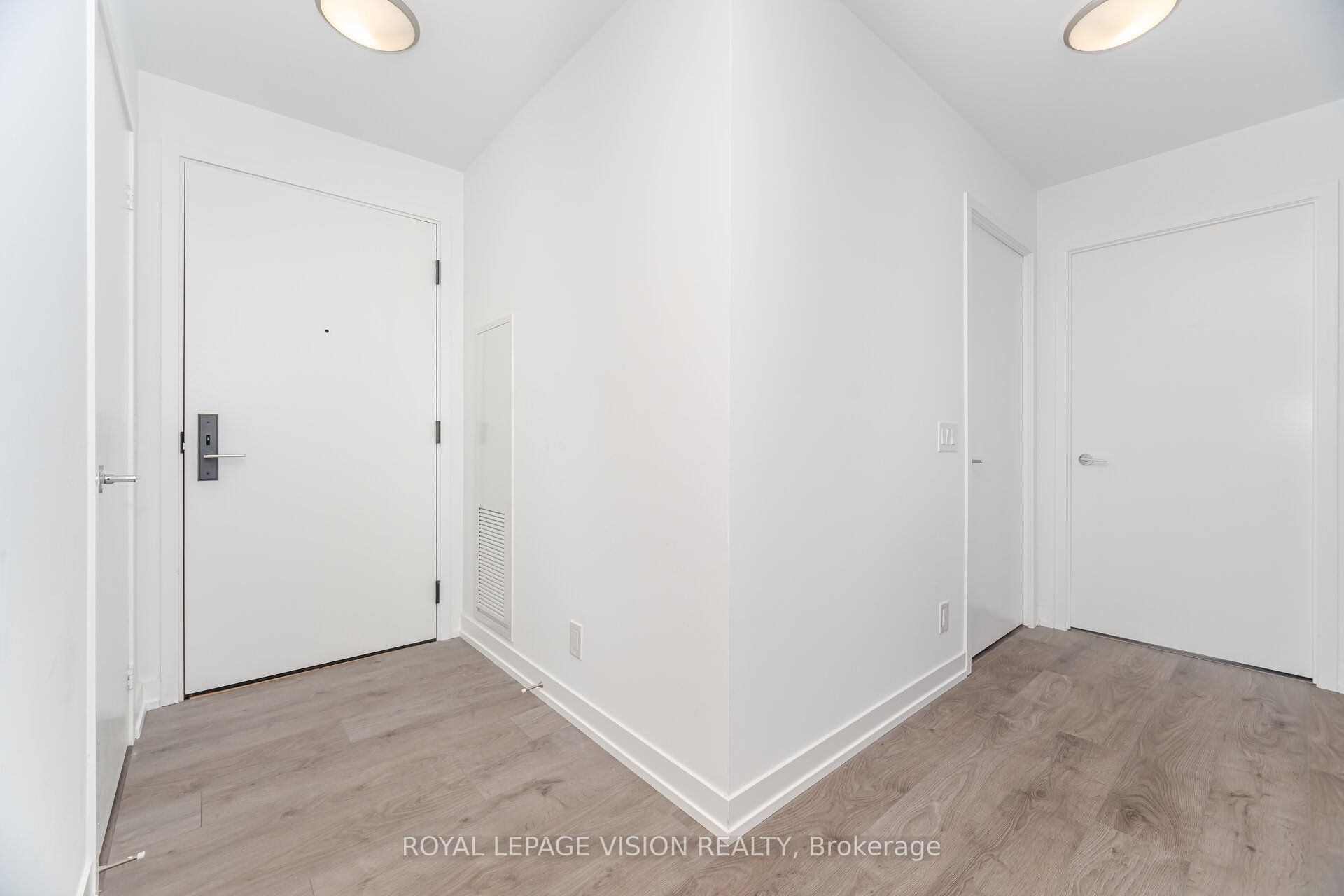 MLS #W12494208 image #7