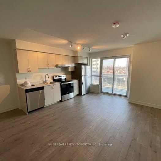 MLS #W12494336 image #0