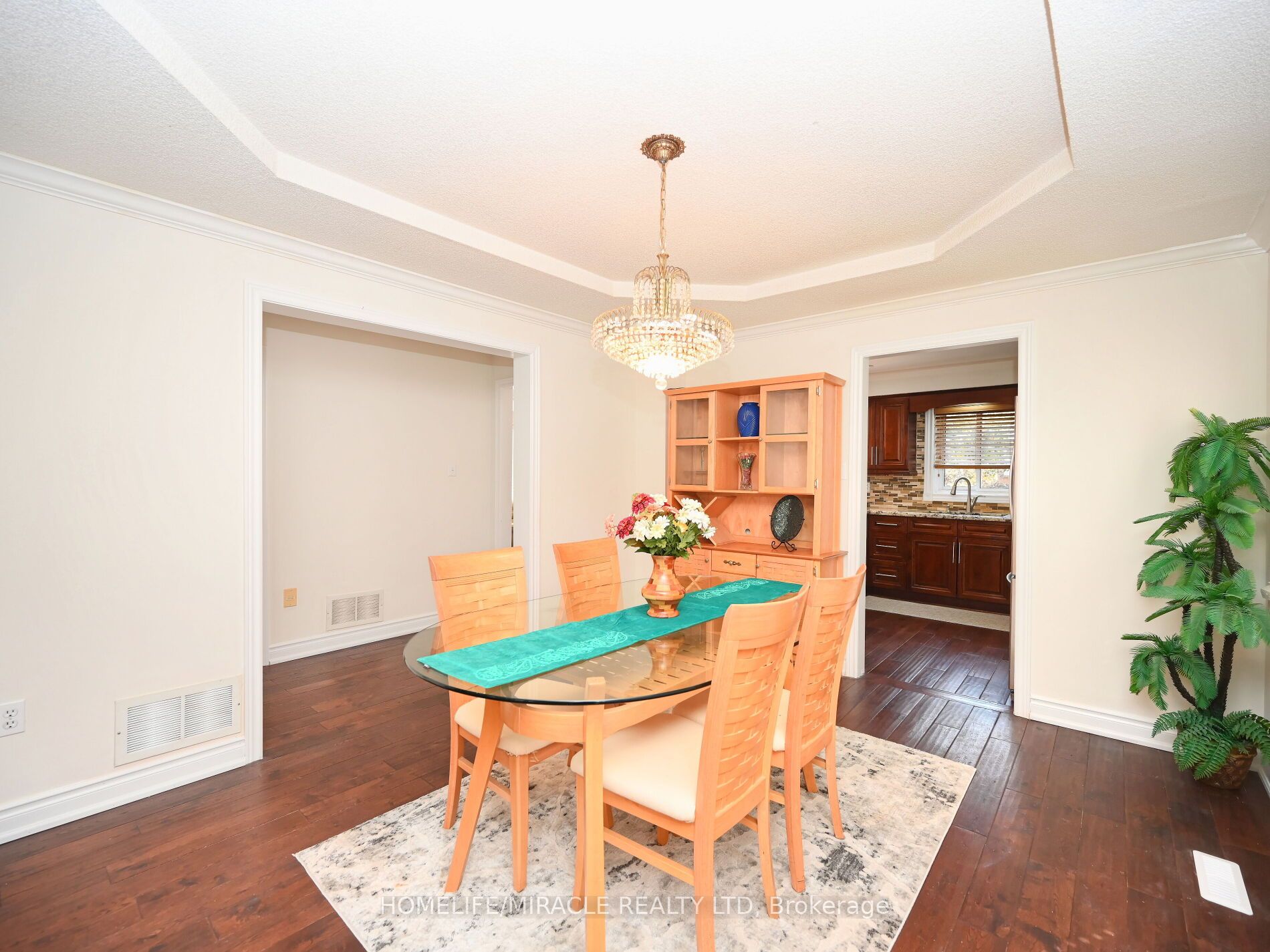 MLS #W12494350 image #8