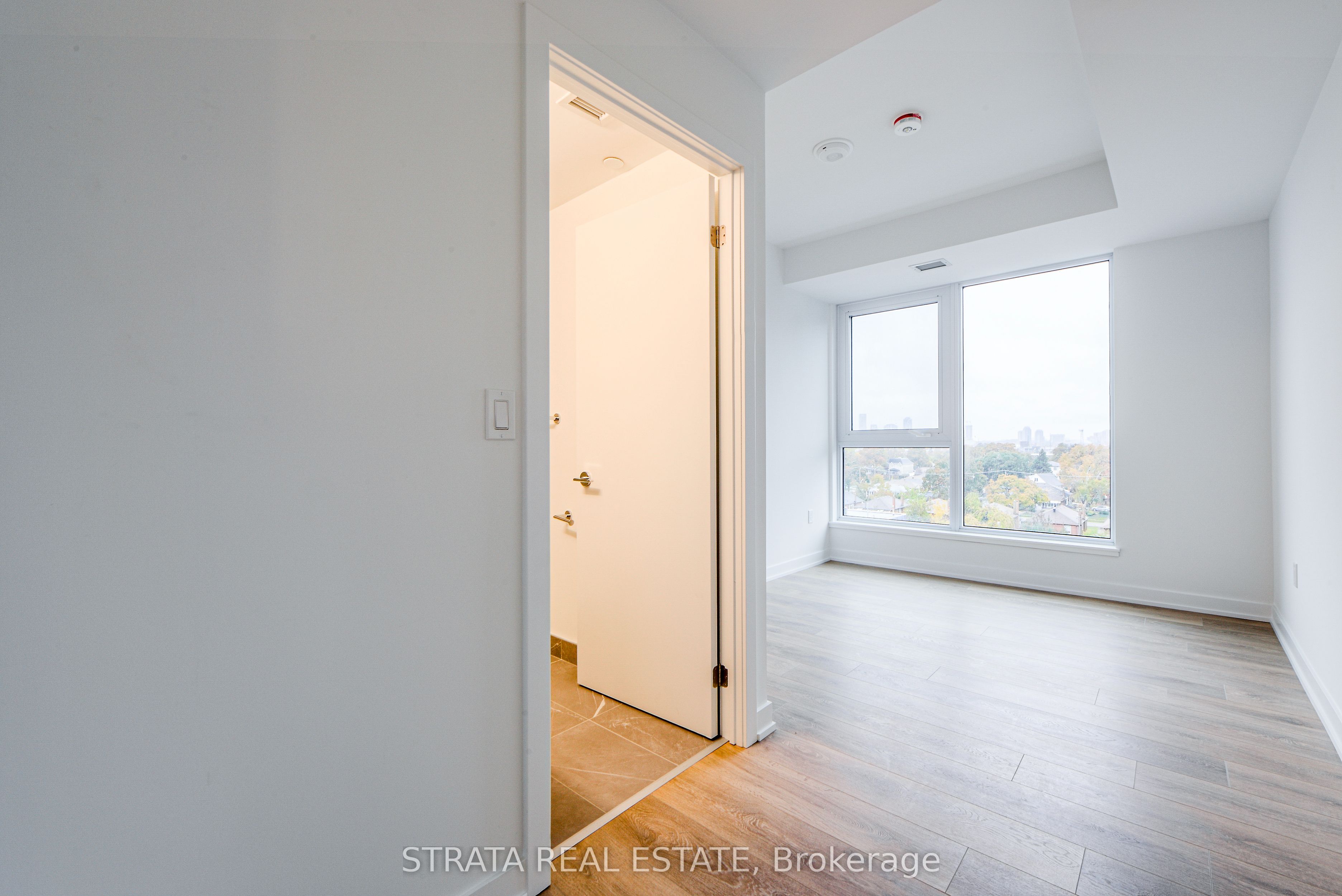 MLS #W12494406 image #15