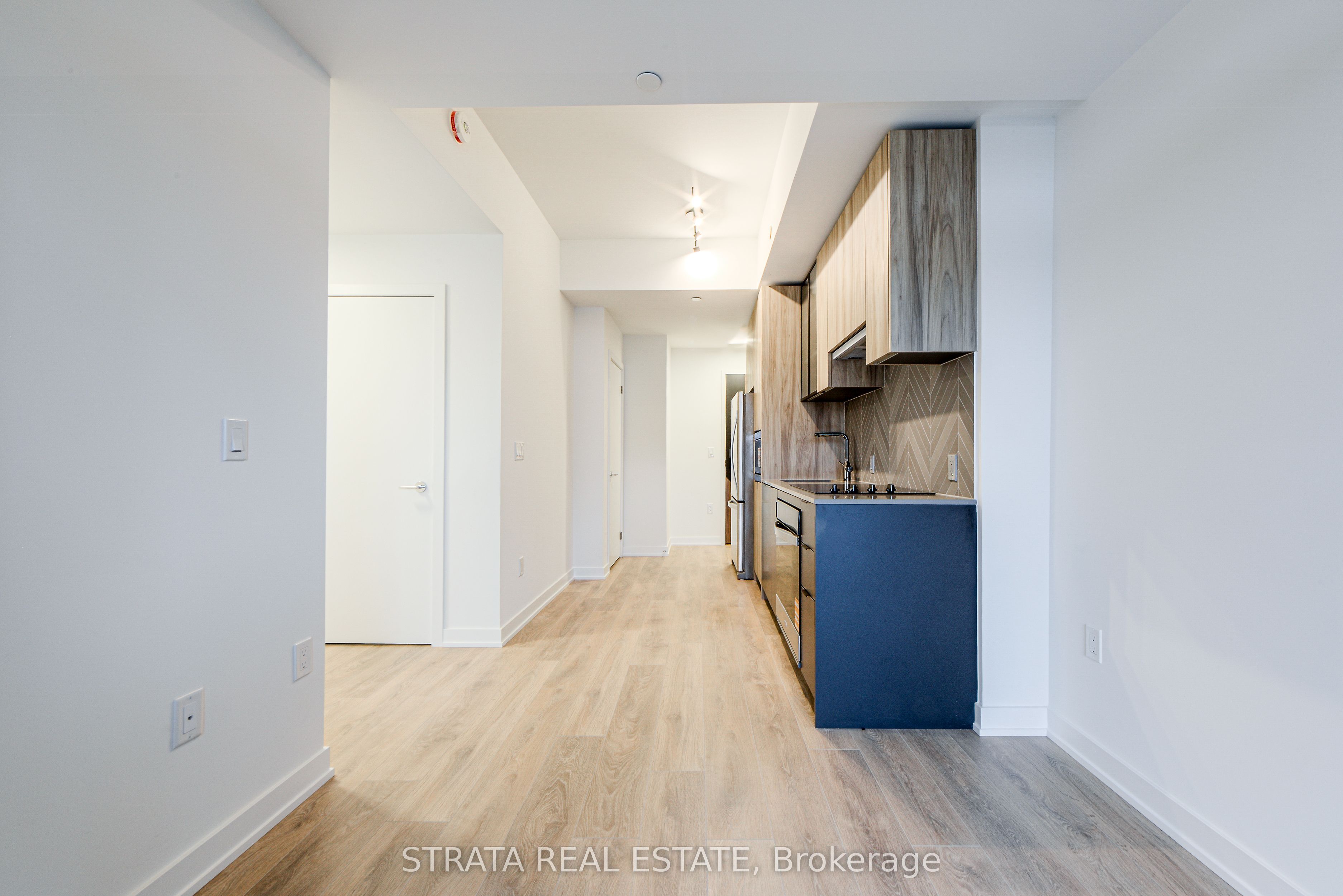 MLS #W12494406 image #8