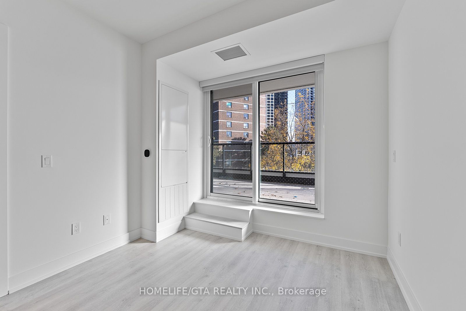 MLS #W12494536 image #7