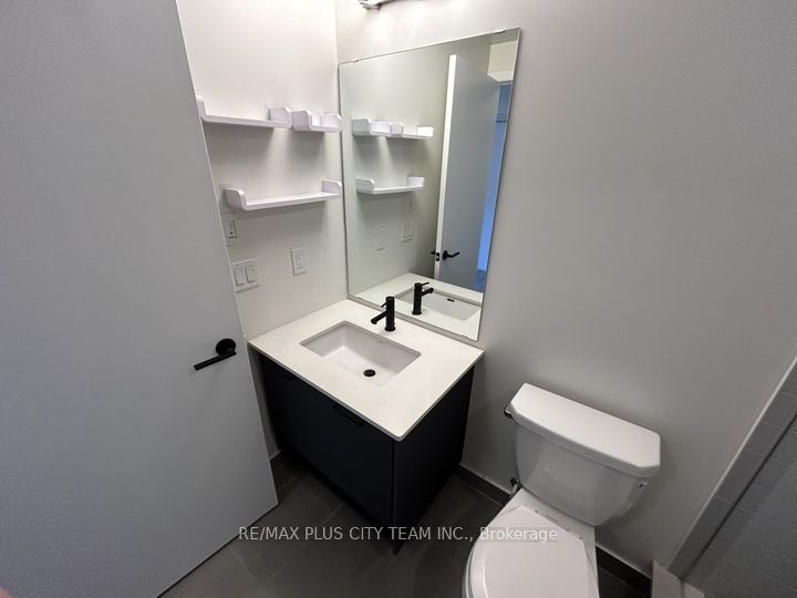 MLS #W12494642 image #10