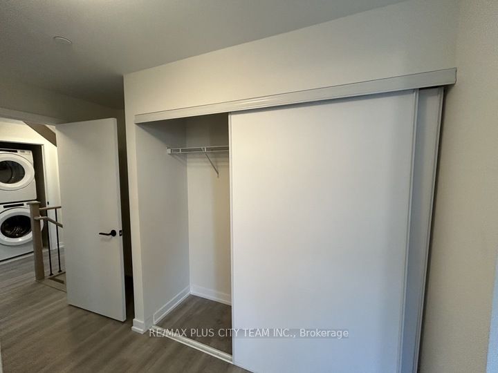 MLS #W12494642 image #12