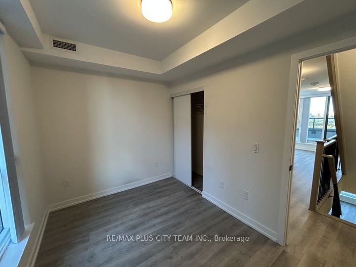 MLS #W12494642 image #28