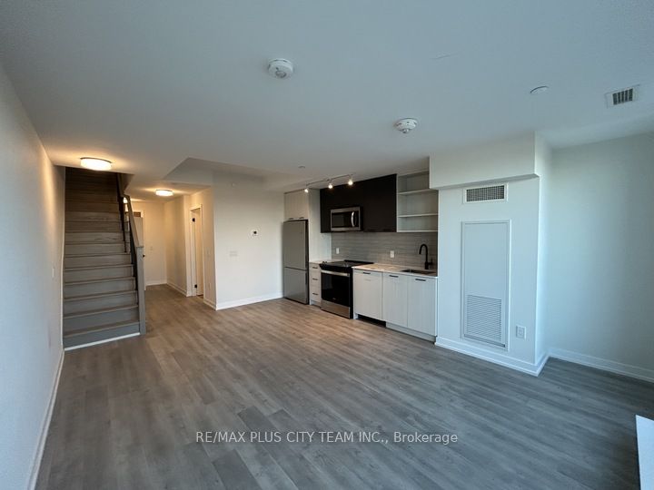 MLS #W12494642 image #3