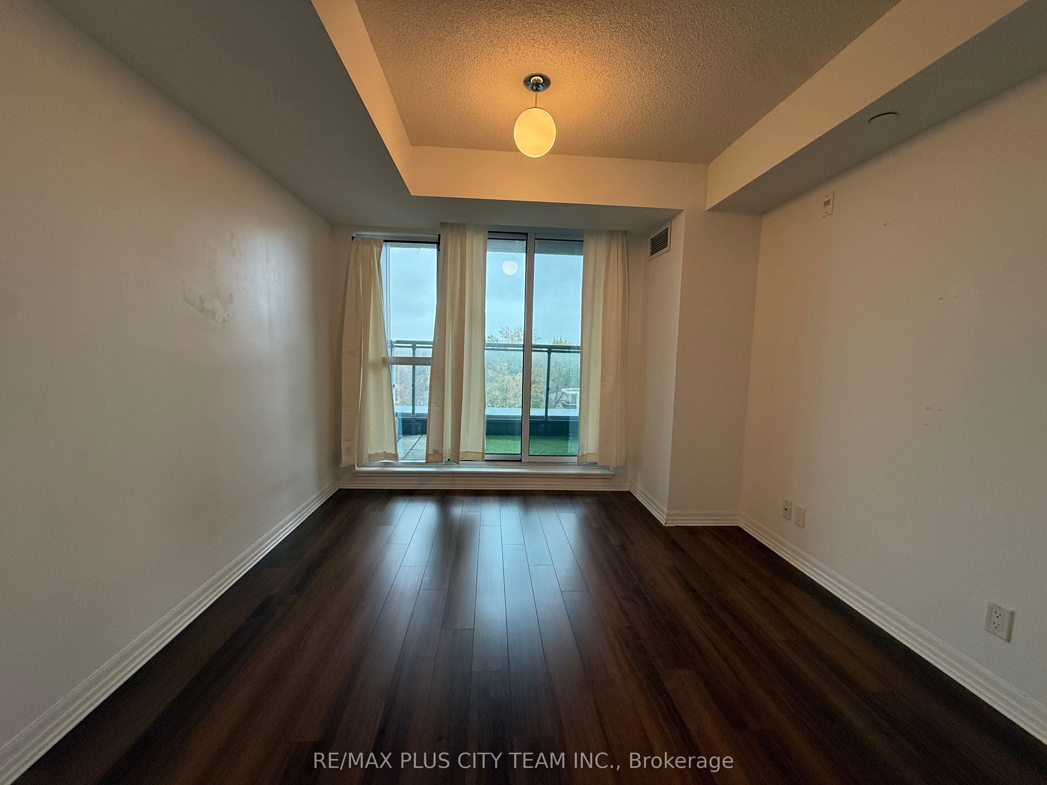 MLS #W12494730 image #10