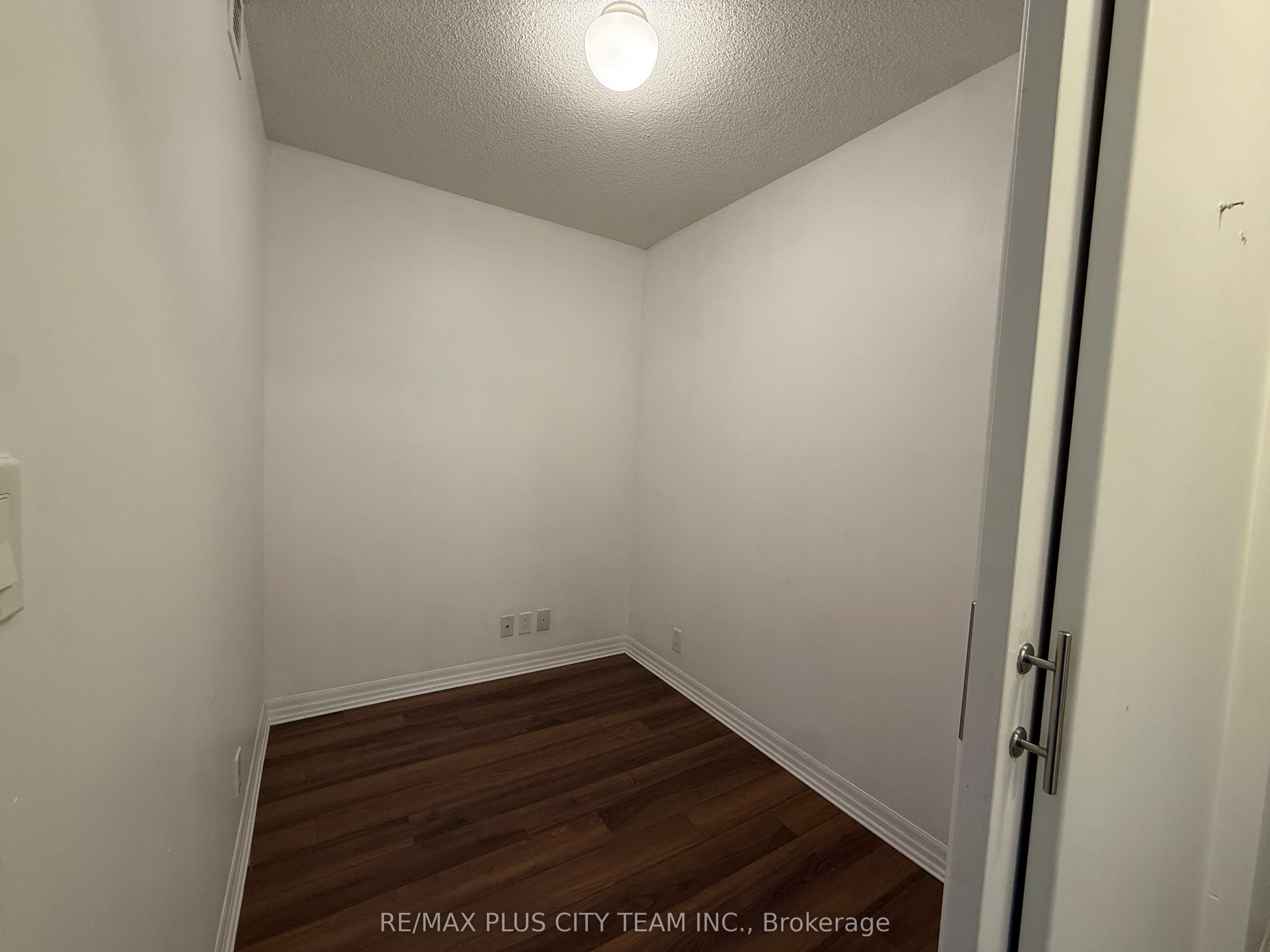 MLS #W12494730 image #15