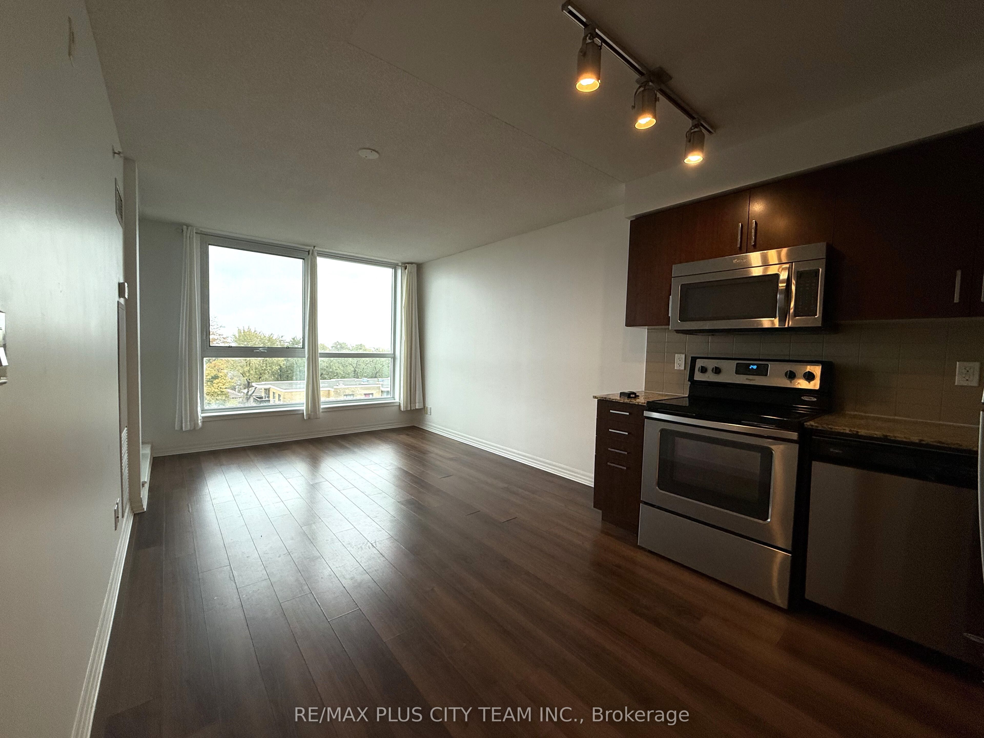 MLS #W12494730 image #2