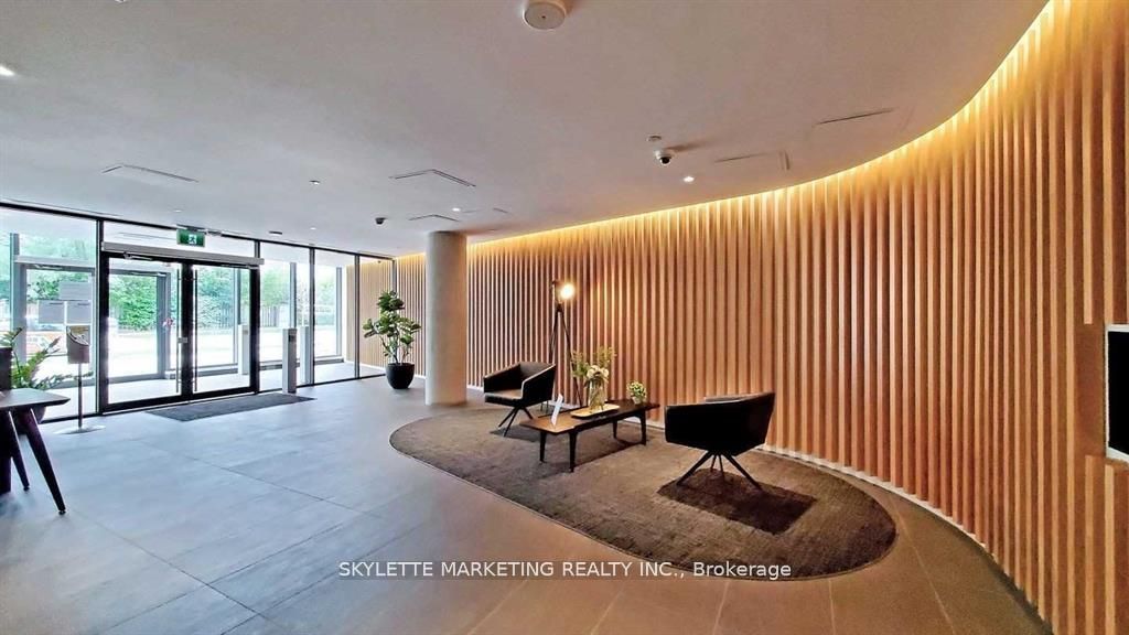 MLS #W12494968 image #2