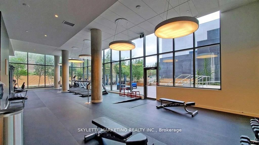 MLS #W12494968 image #9