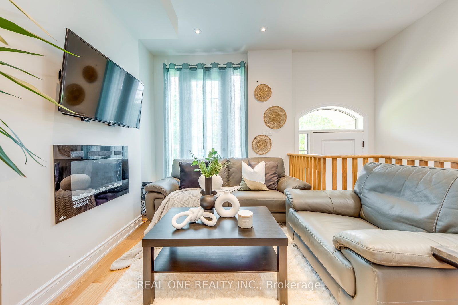 MLS #W12495018 image #4