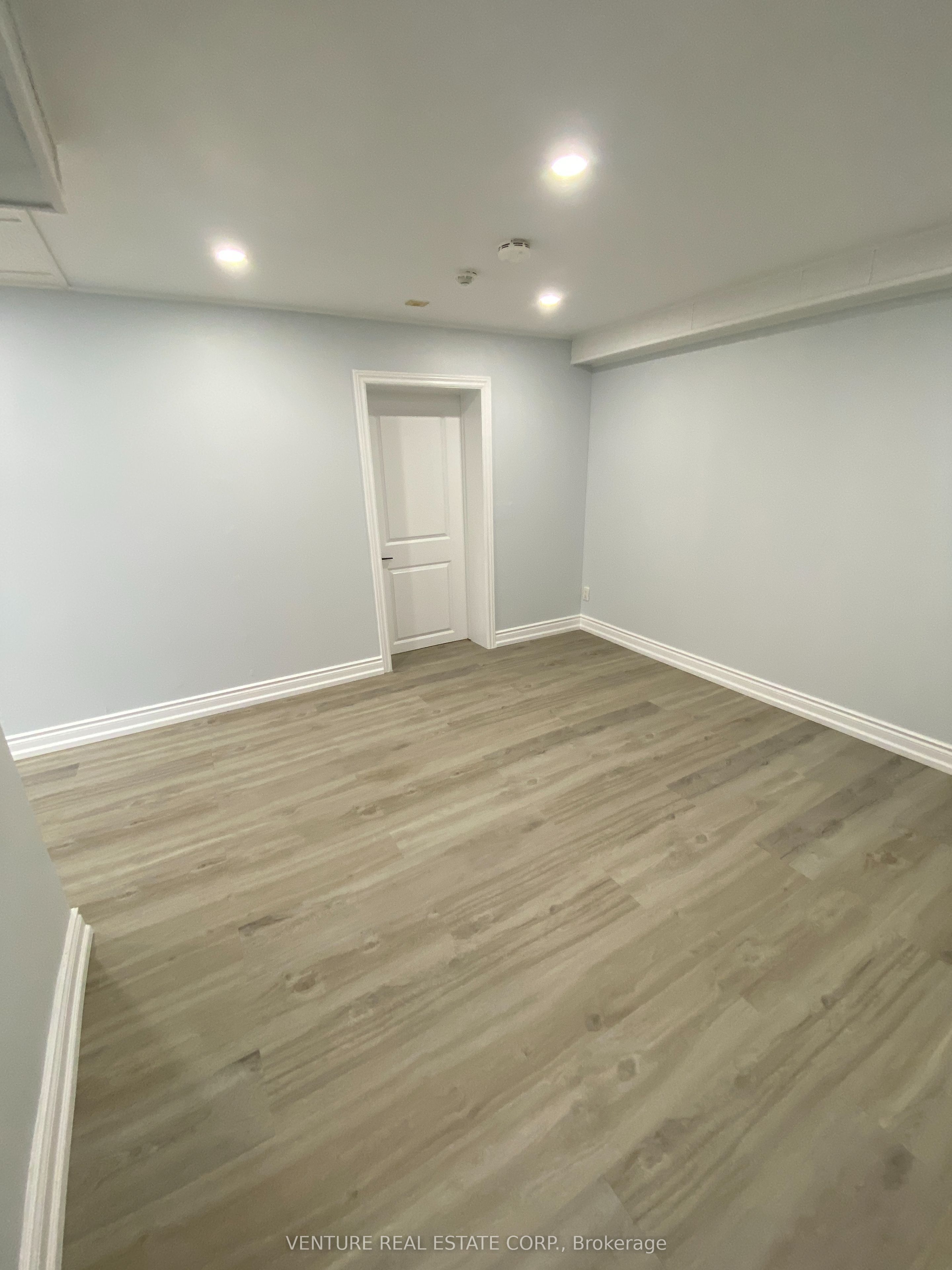 MLS #W12495034 image #22